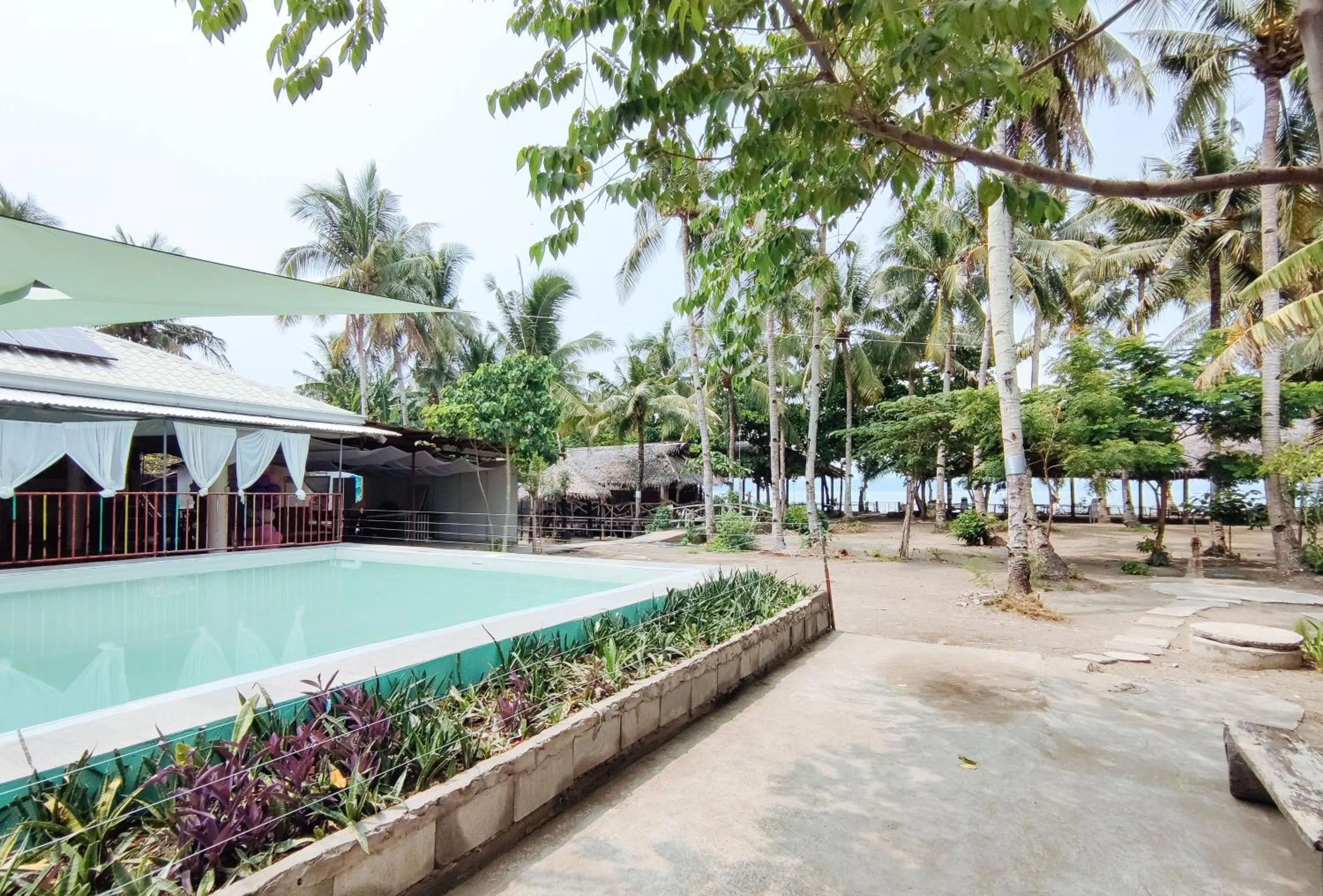 Property building in Iloilo Paraw Beach Resort