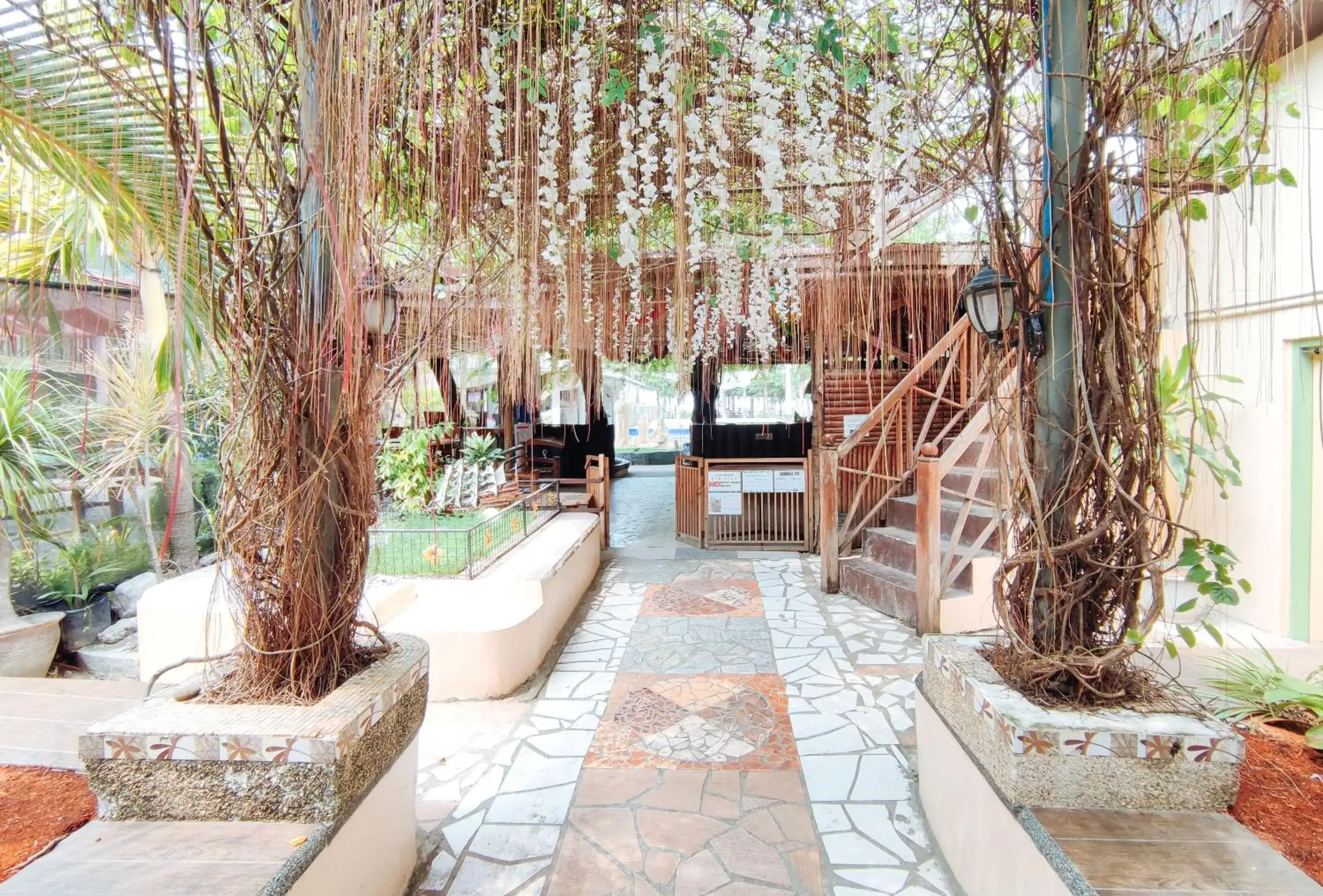 Property building in Iloilo Paraw Beach Resort Property building in Iloilo Paraw Beach Resort