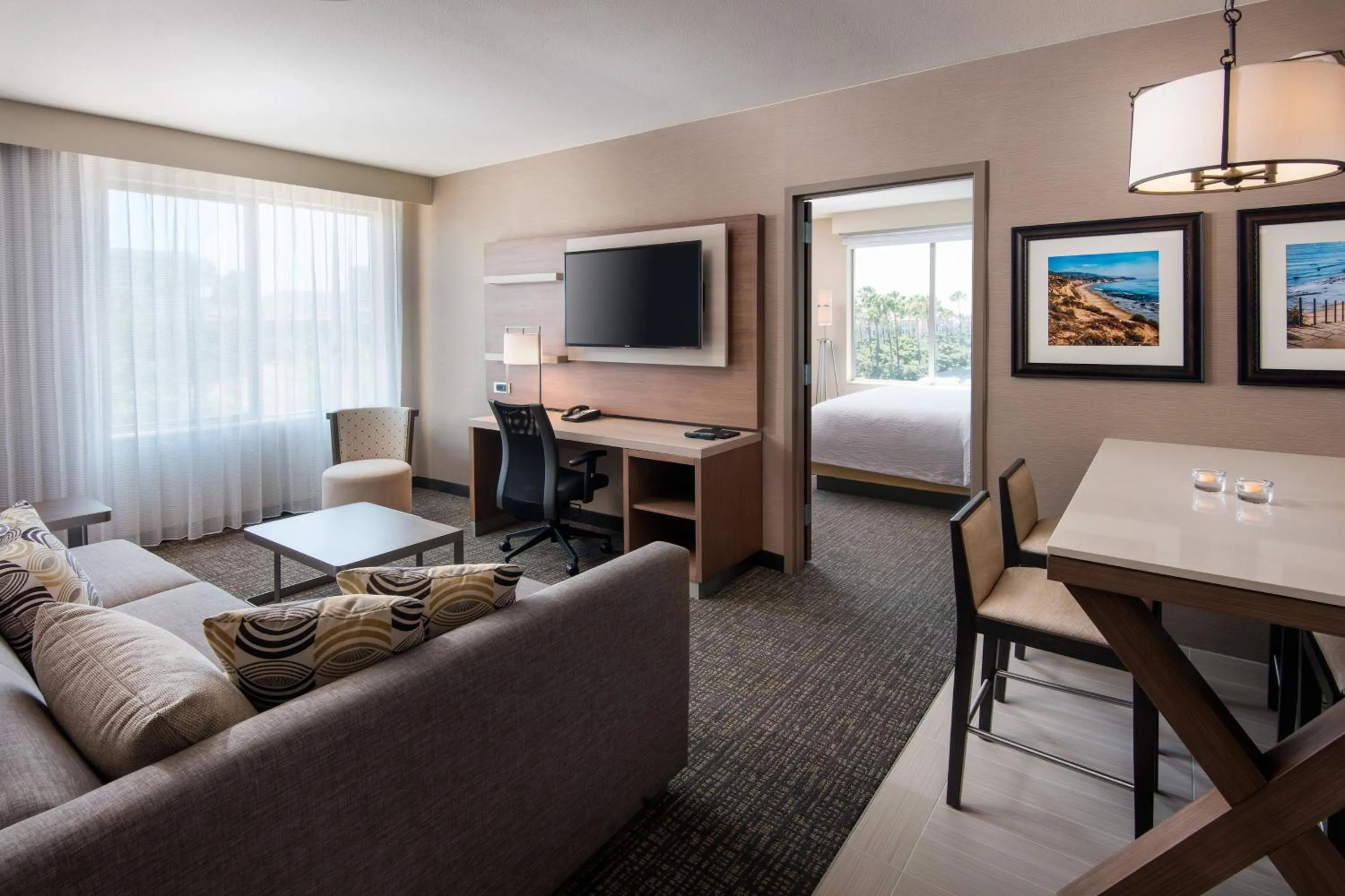 Living room, Bed in Courtyard by Marriott Irvine Spectrum