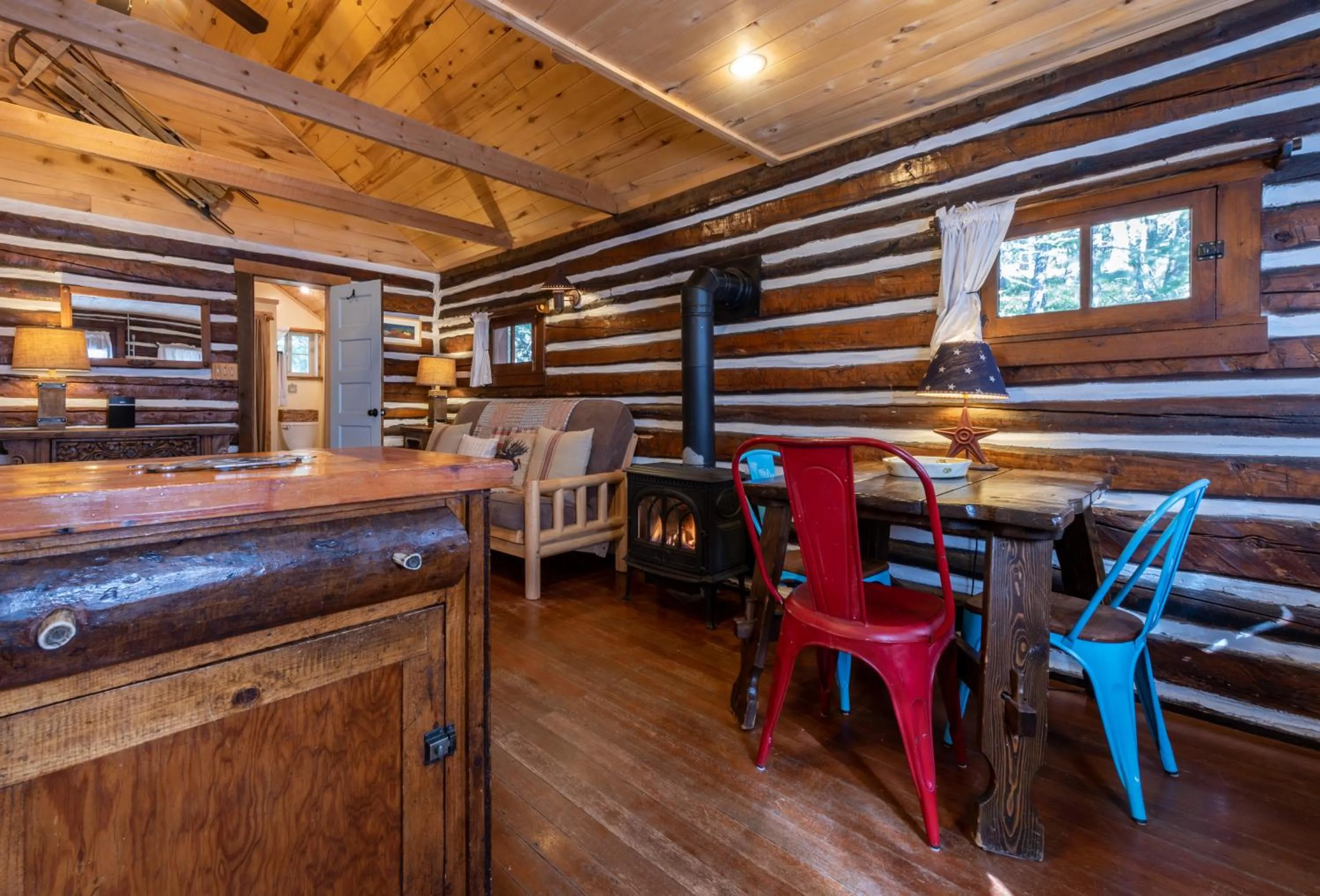 Pioneer Guest Cabins