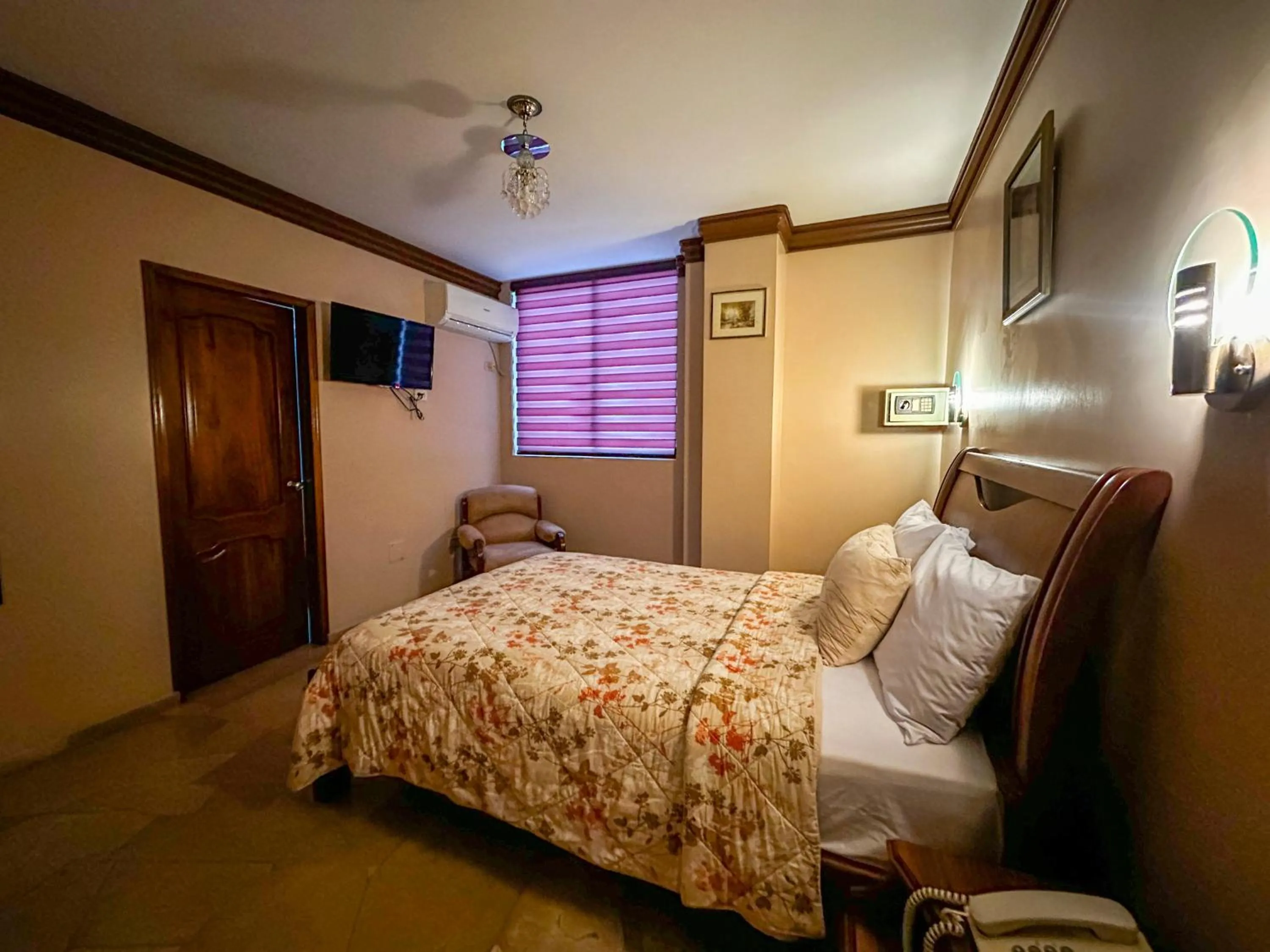 Bed in Hotel Bucaneiro