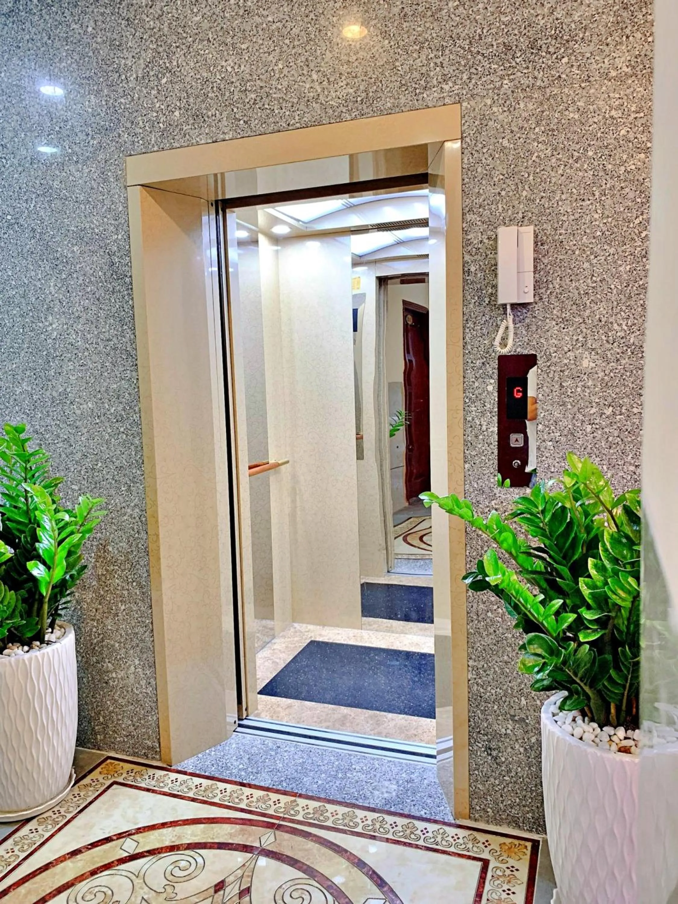 HANZ 868 Hotel Saigon