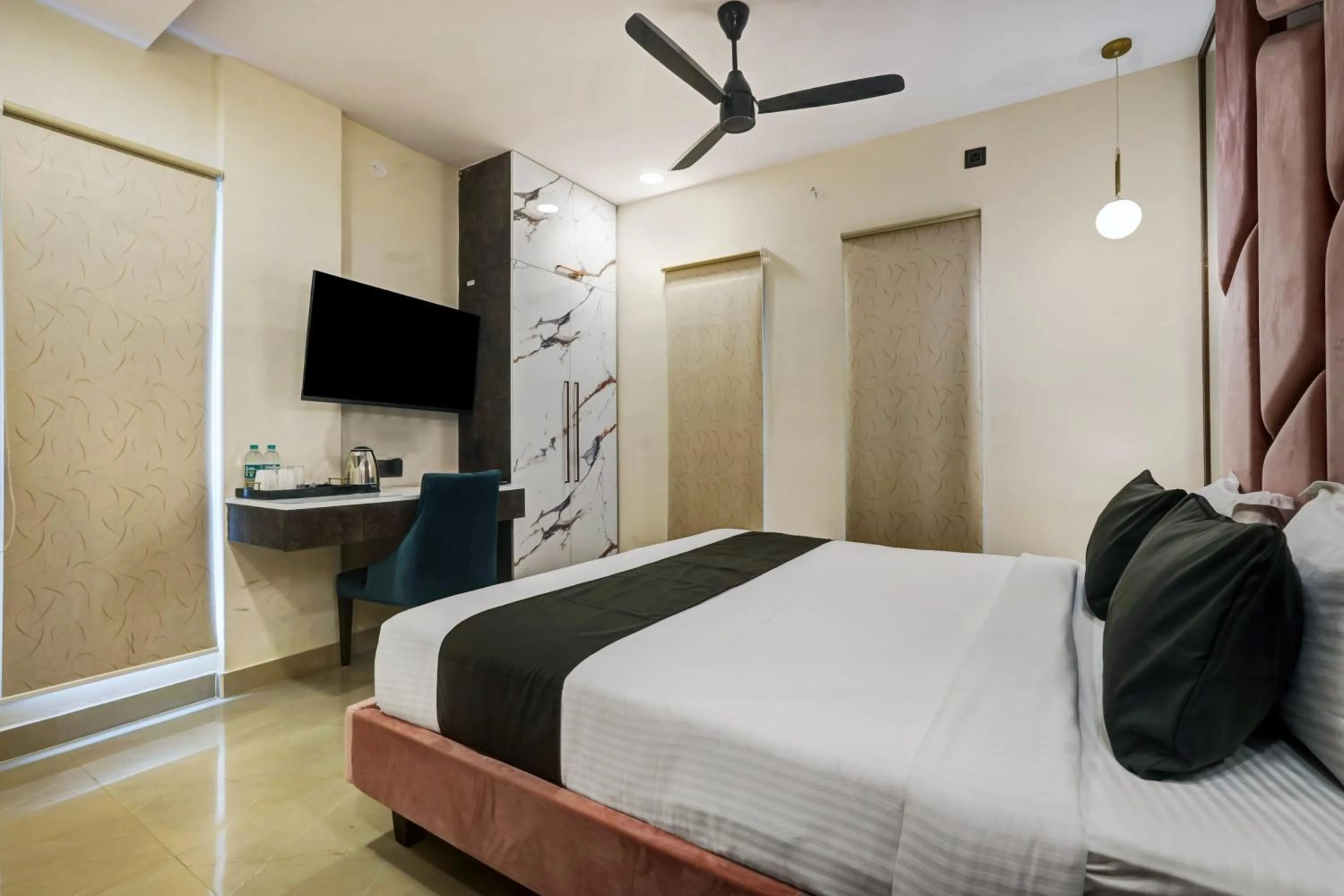 Bedroom, Bed in Astra Hotels & Suites - Koramangala