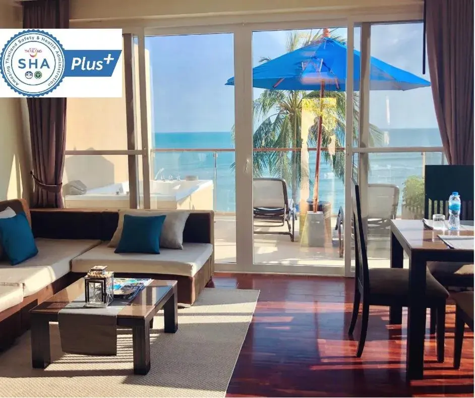 Sea view in Royal Beach Boutique Resort & Spa Koh Samui Sea view in Royal Beach Boutique Resort & Spa Koh Samui