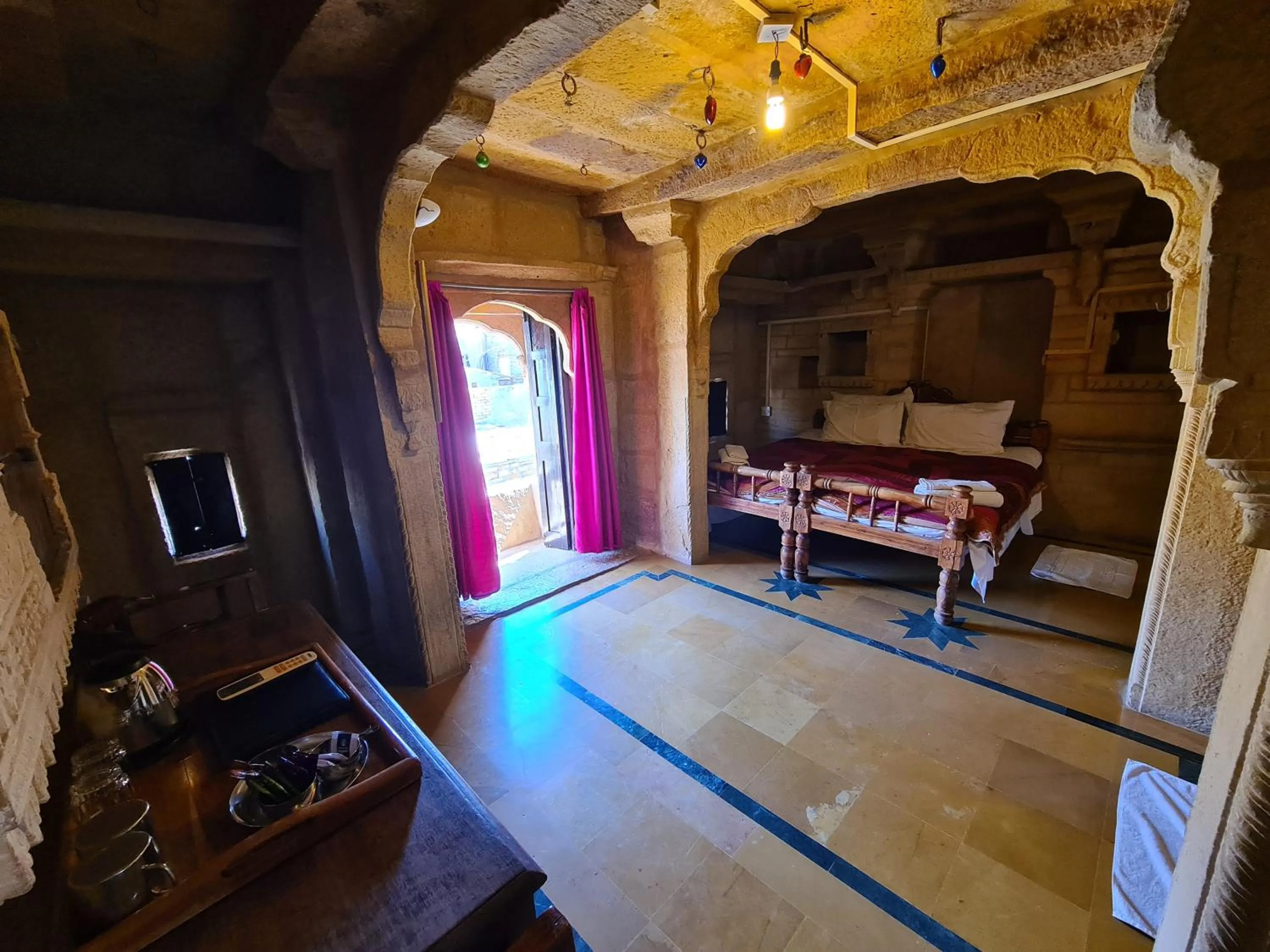 Bed in Hotel Victoria