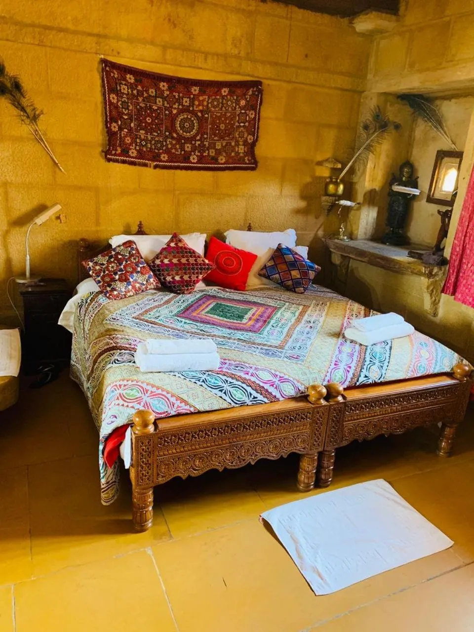 Bed in Hotel Victoria