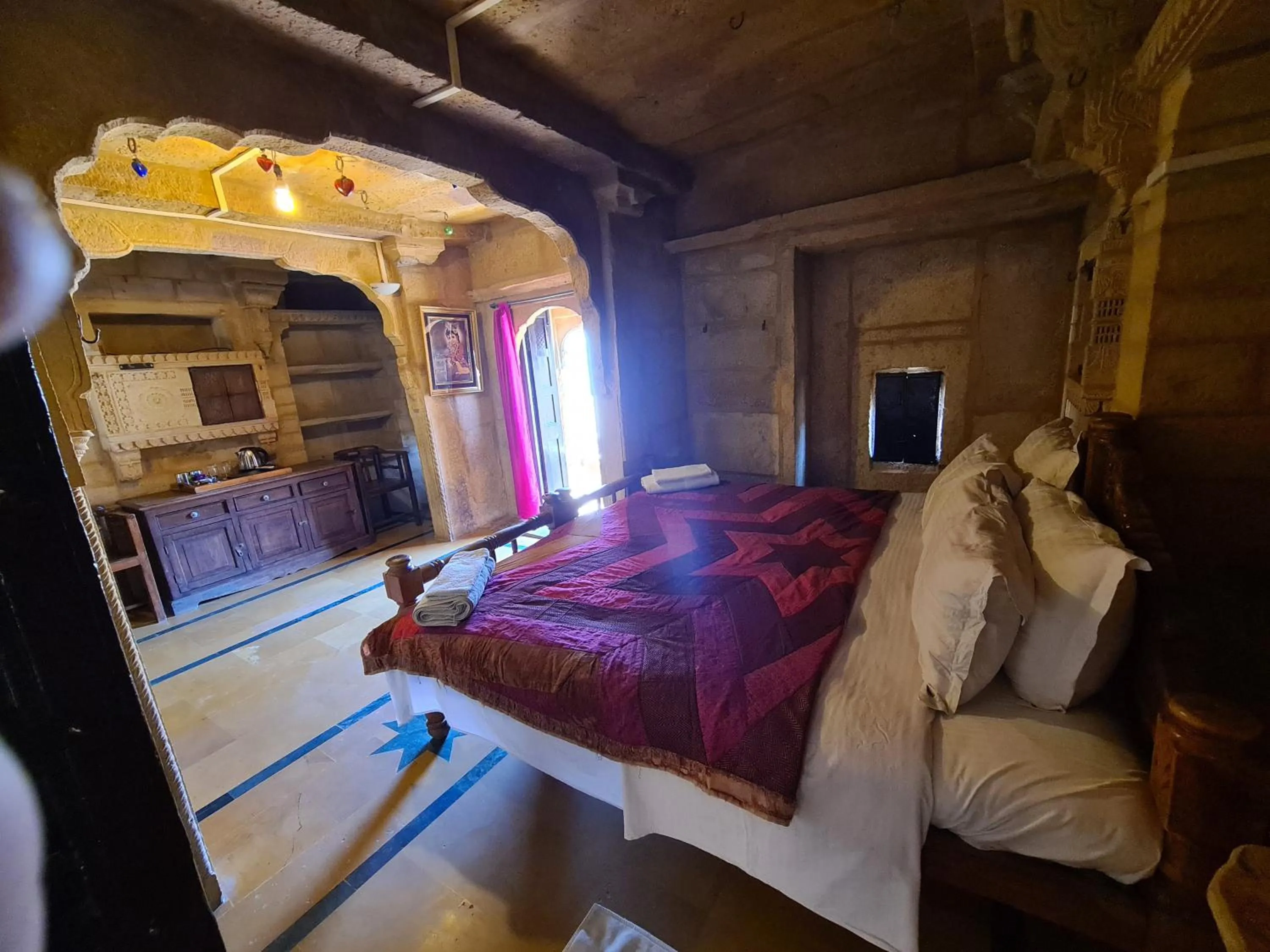 Bed in Hotel Victoria