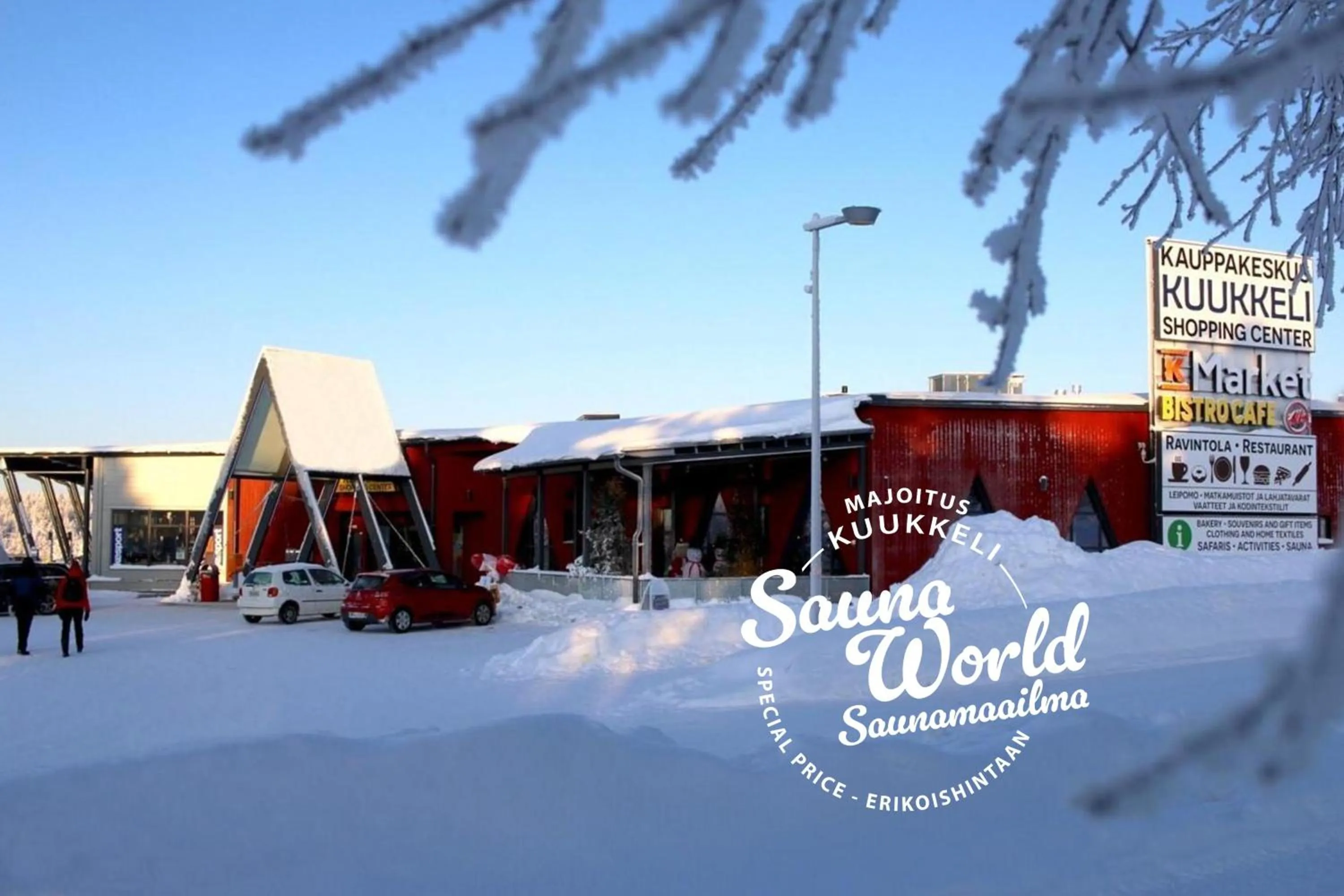 Lobby or reception in Kuukkeli Log Houses Teerenpesä