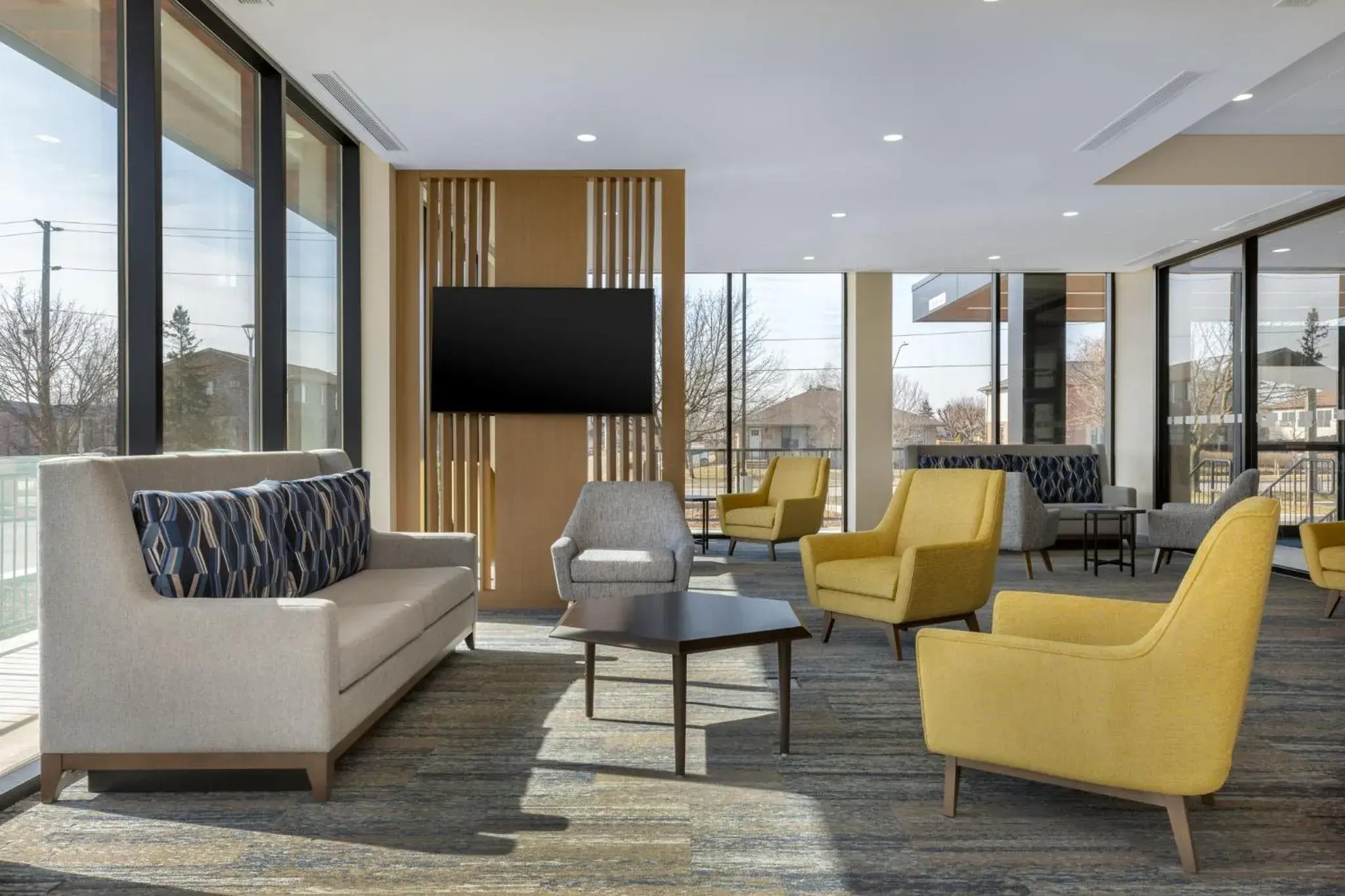 Property building in Holiday Inn Express & Suites St Thomas Property building in Holiday Inn Express & Suites St Thomas