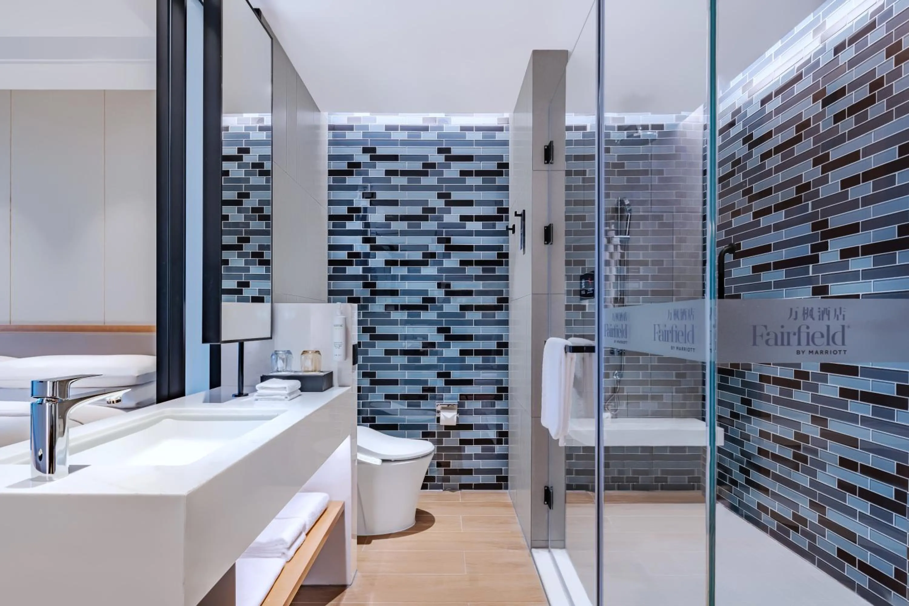 Bathroom in Fairfield by Marriott Beijing Daxing Airport