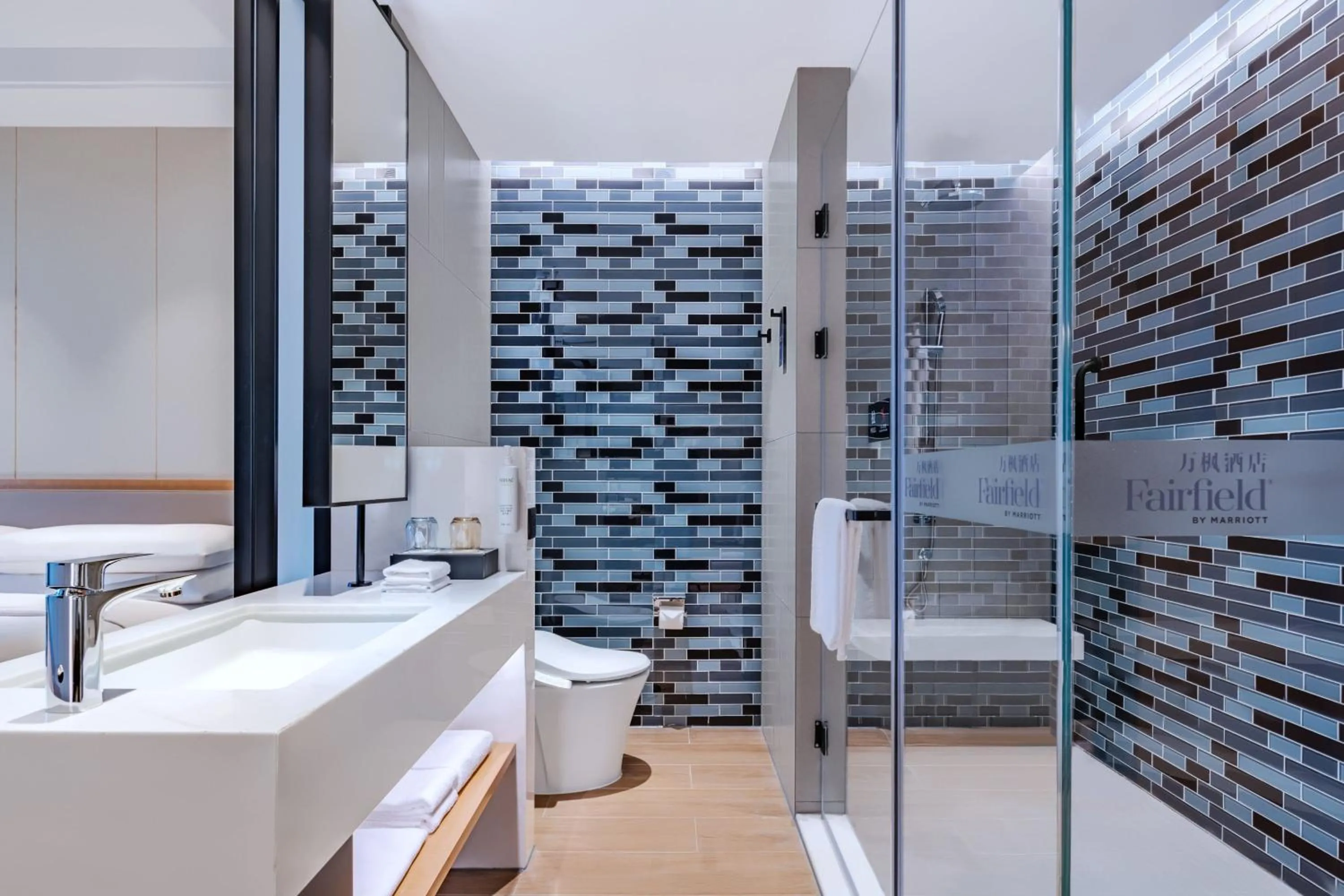 Photo of the whole room in Fairfield by Marriott Beijing Daxing Airport