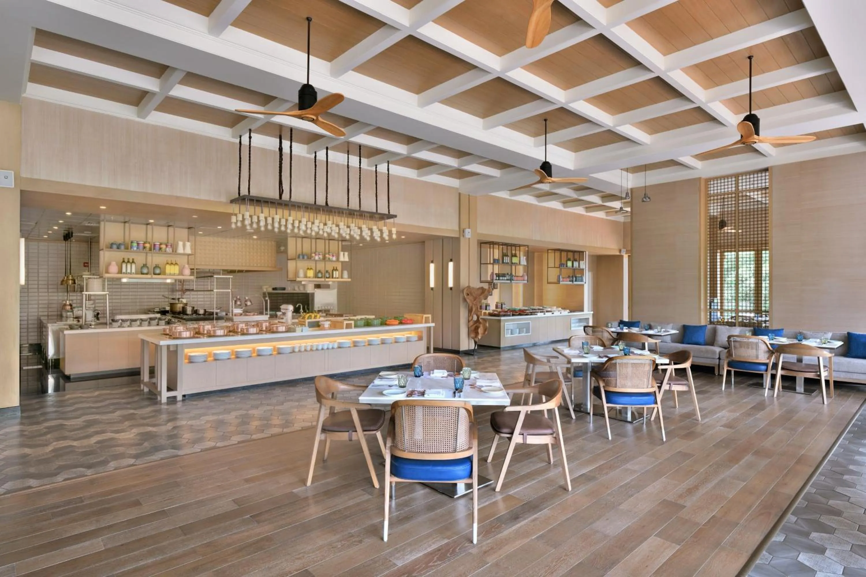 Restaurant/places to eat in Coorg Marriott Resort & Spa