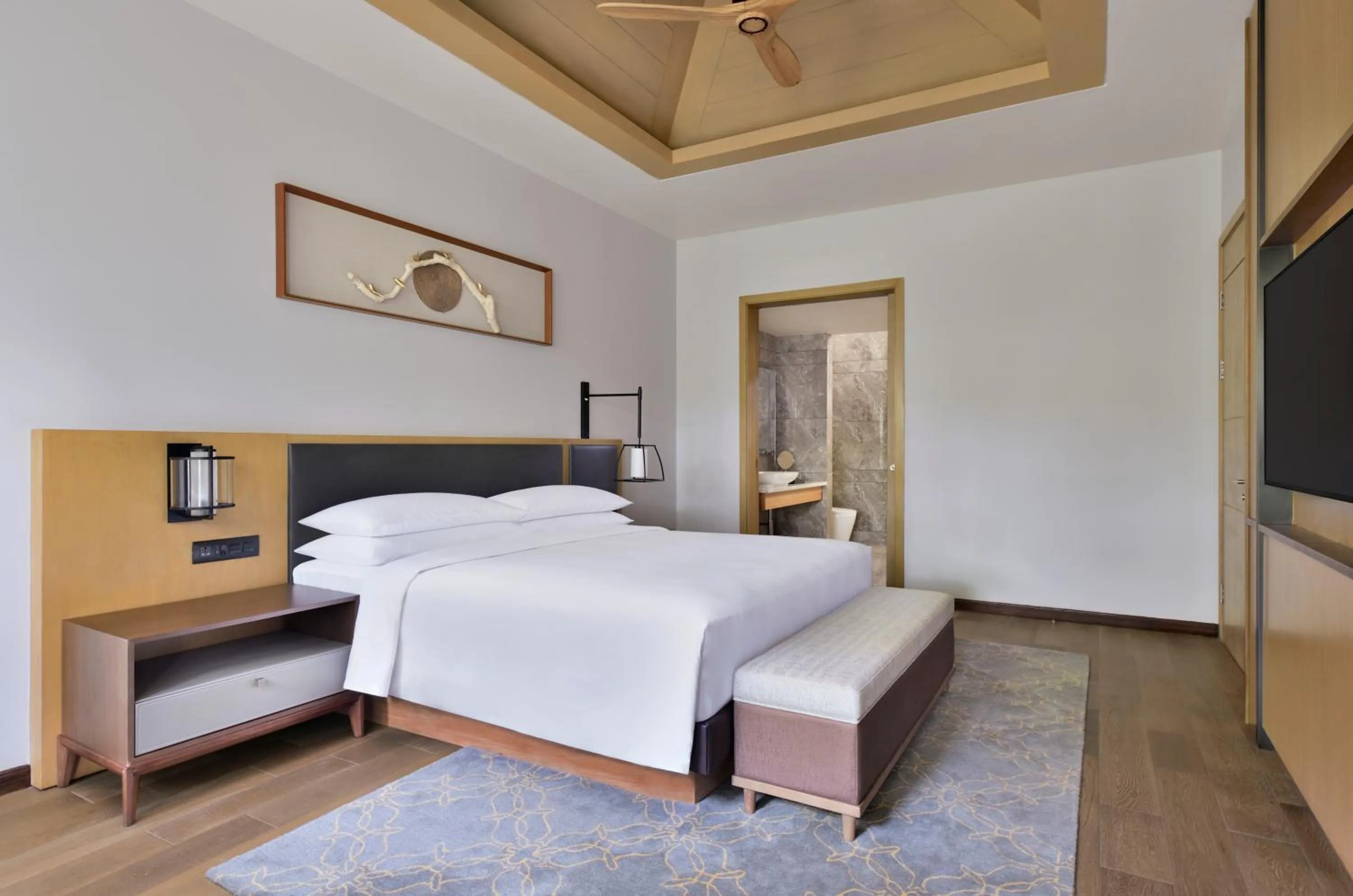 Bed in Coorg Marriott Resort & Spa