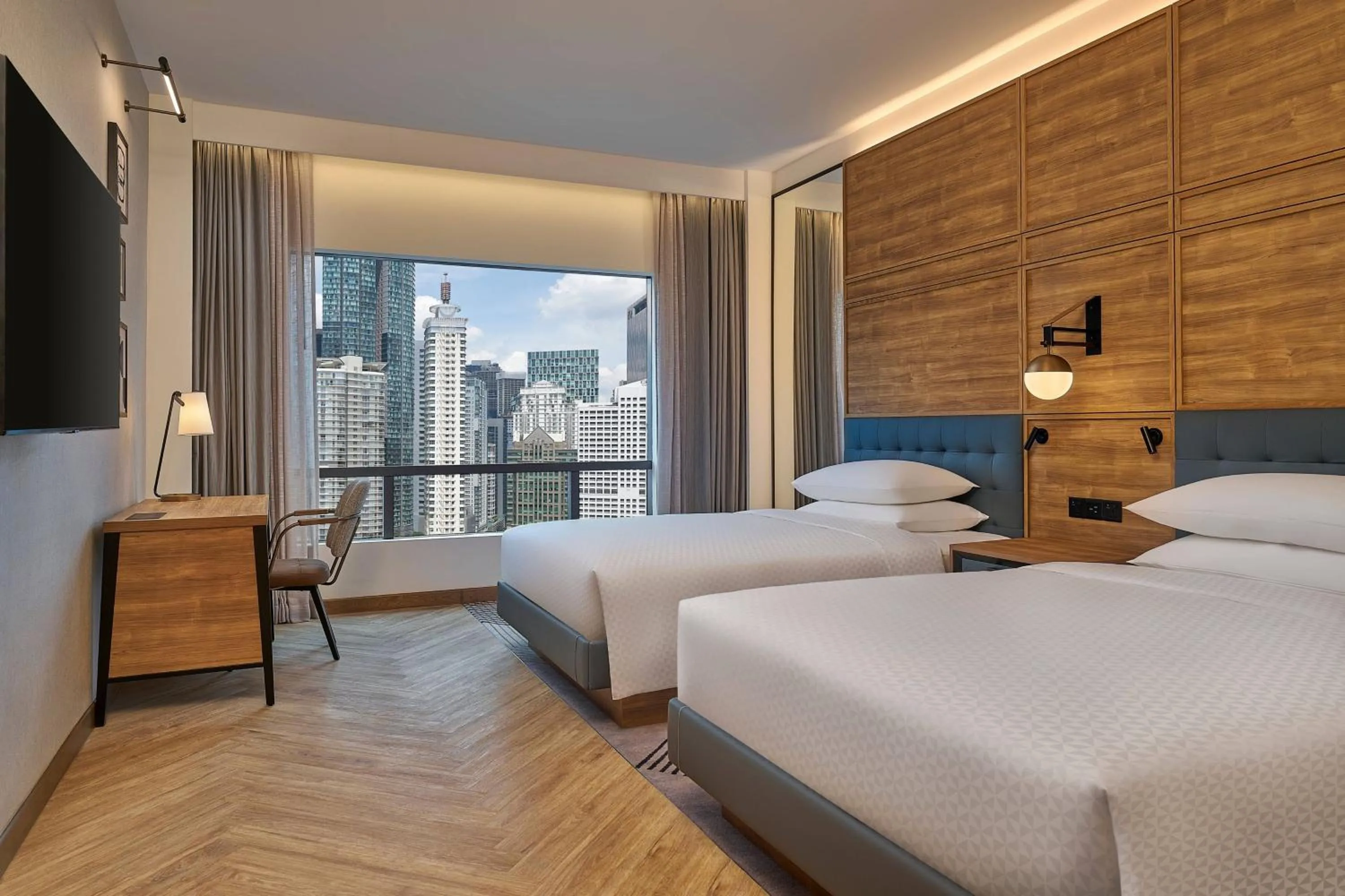 Photo of the whole room, Bed in Four Points by Sheraton Kuala Lumpur, City Centre