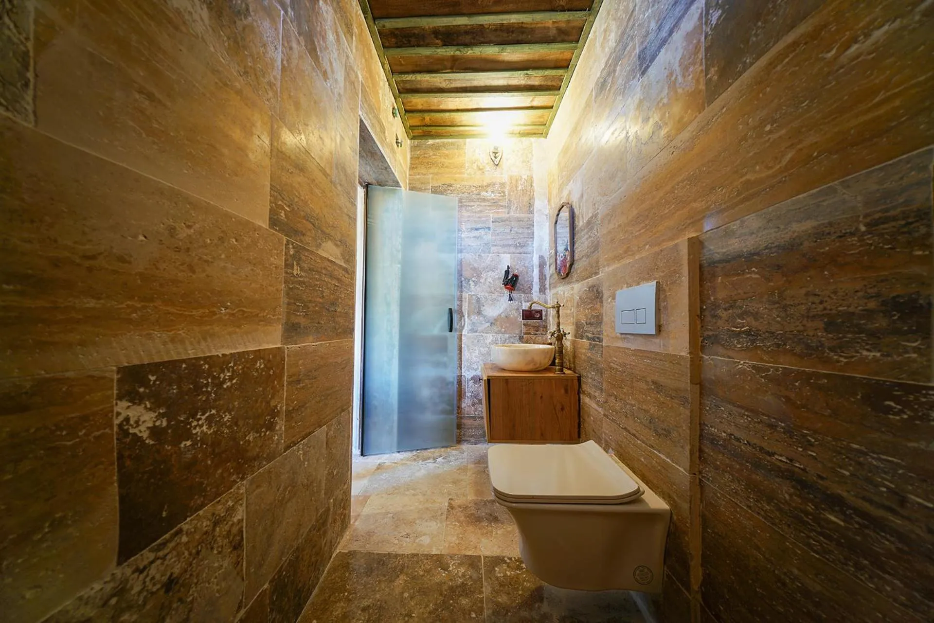 Bathroom in Aysel Inn House
