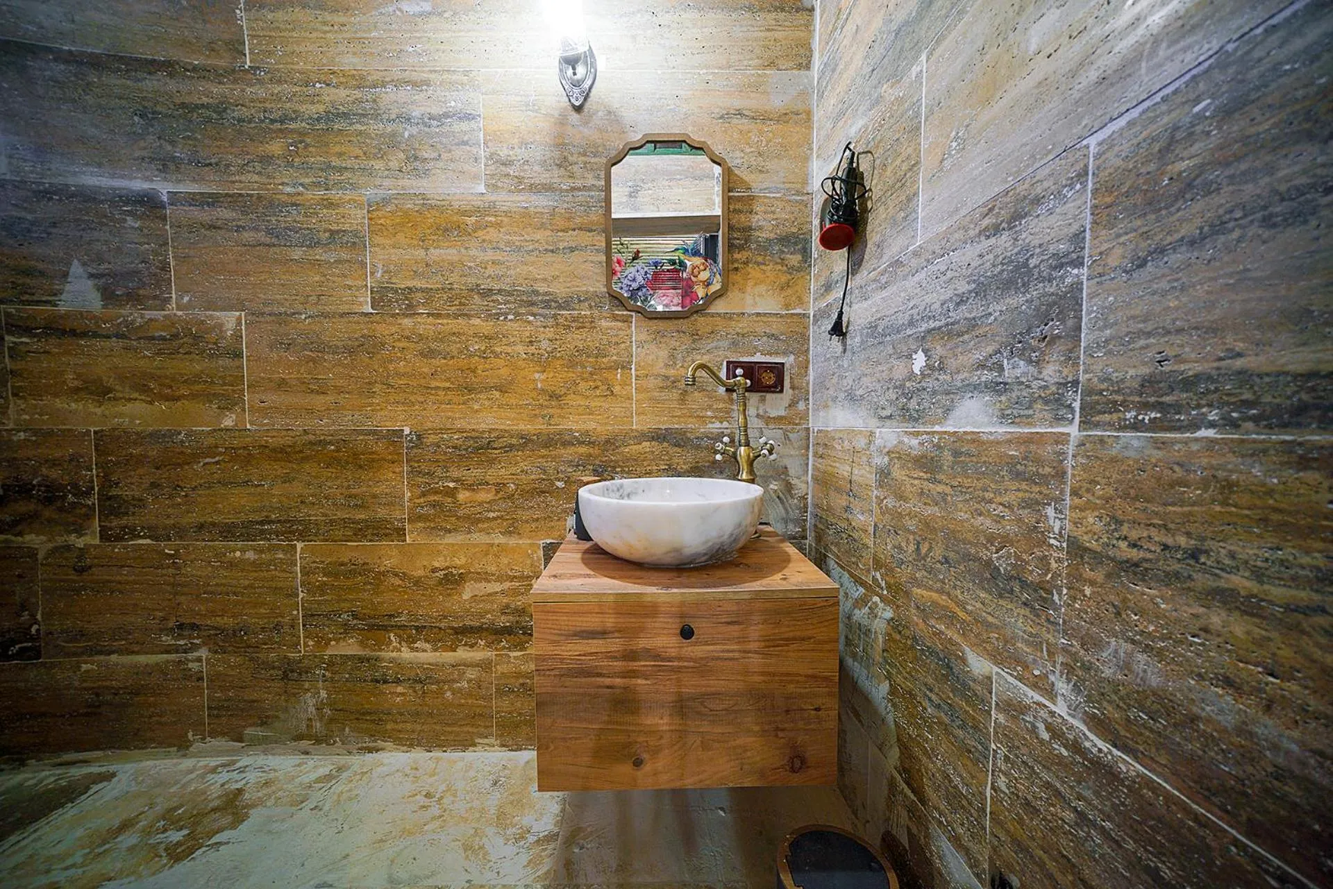 Bathroom in Aysel Inn House