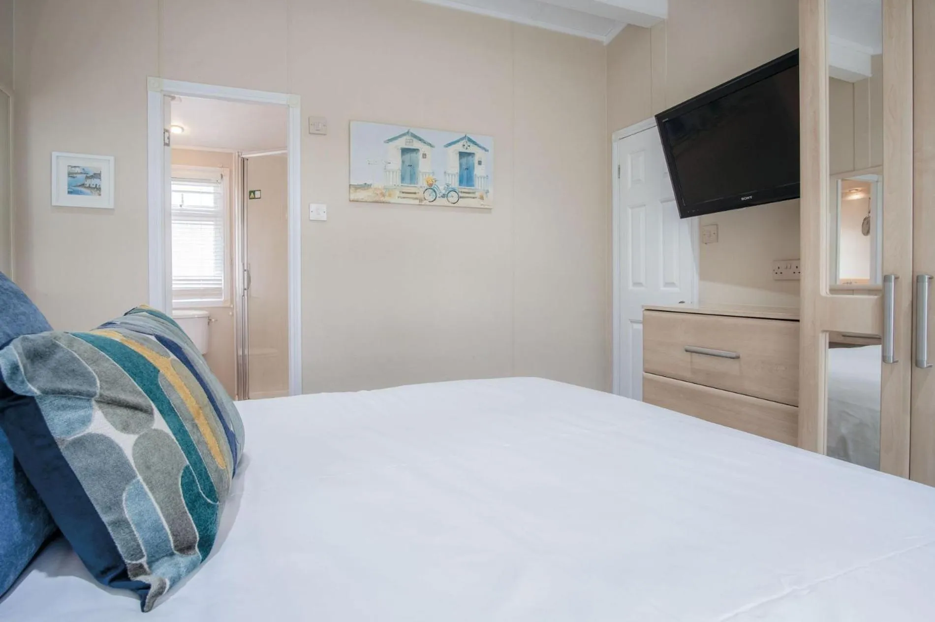 Floor plan in 1 Manor Lodge - 3 Bedroom Lodge - Pendine