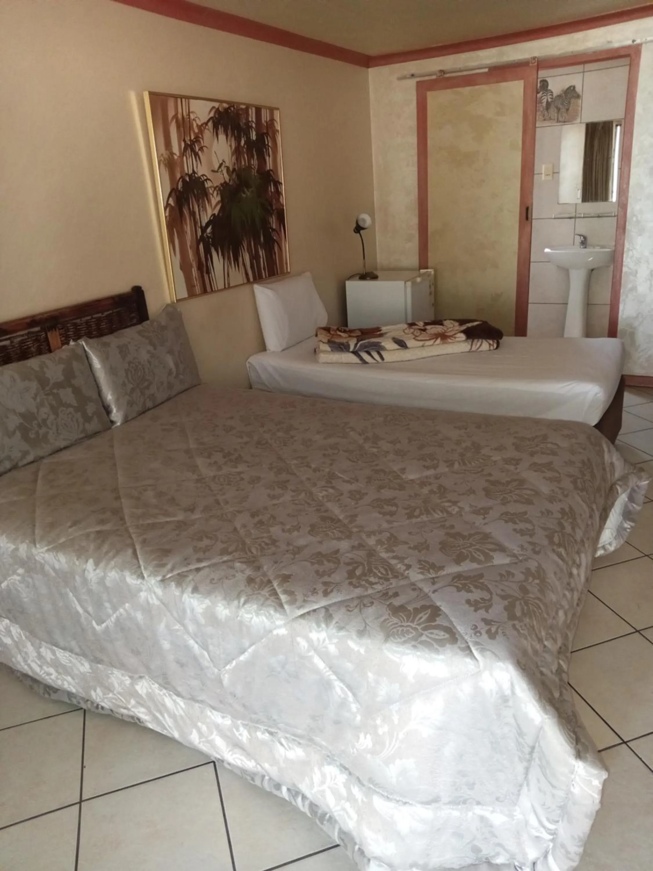 Photo of the whole room in Petra Lodge