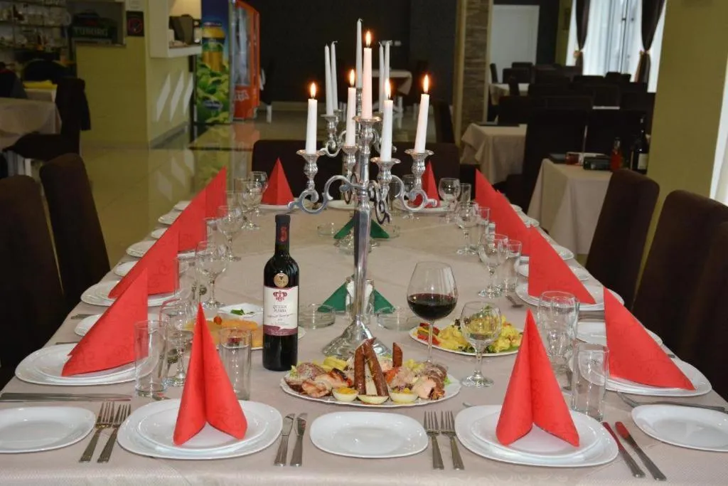 Restaurant/places to eat in Hotel Saradis