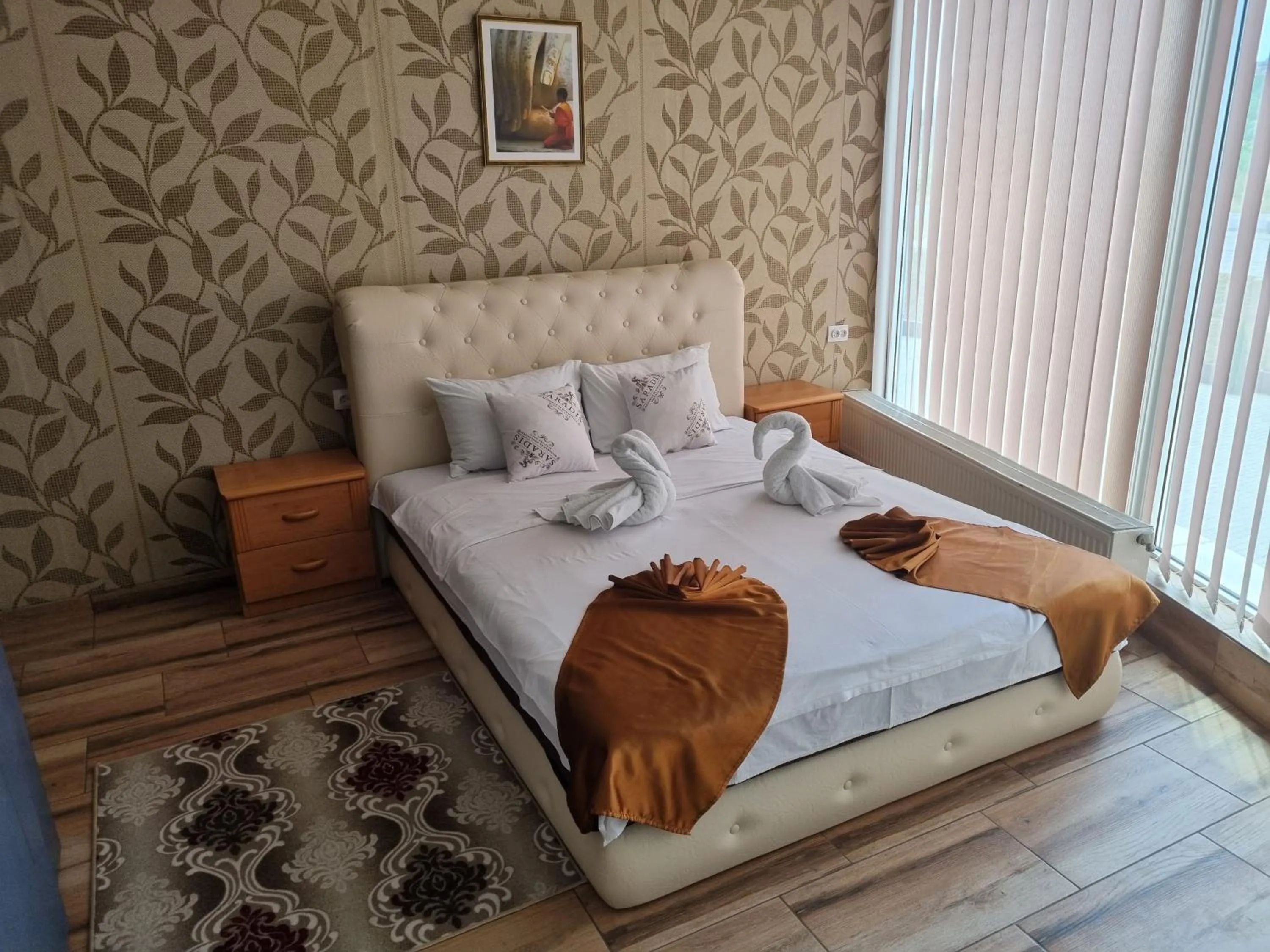 Bed in Hotel Saradis