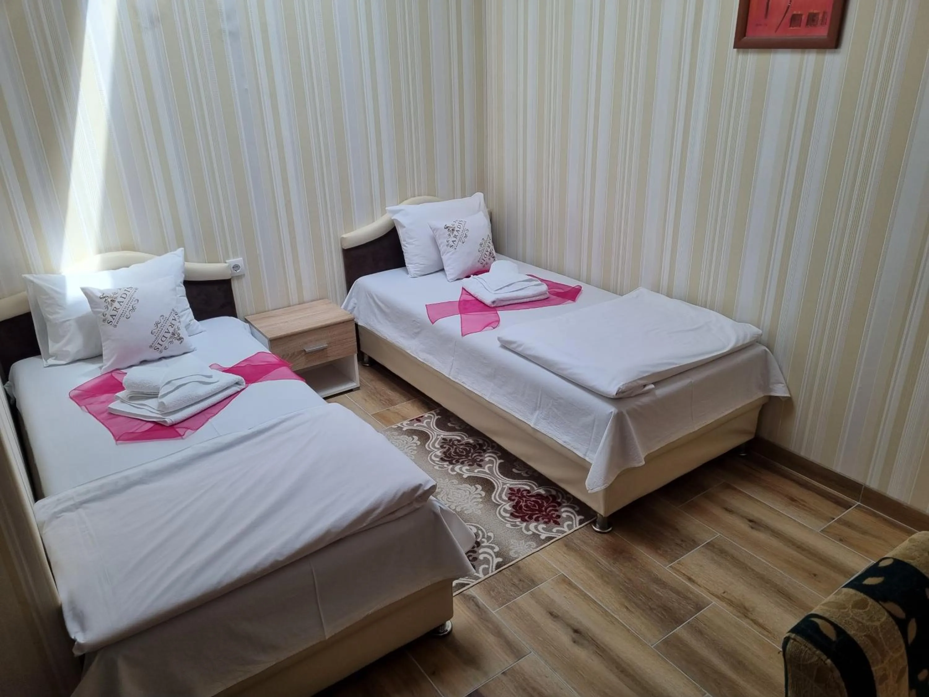 Bed in Hotel Saradis