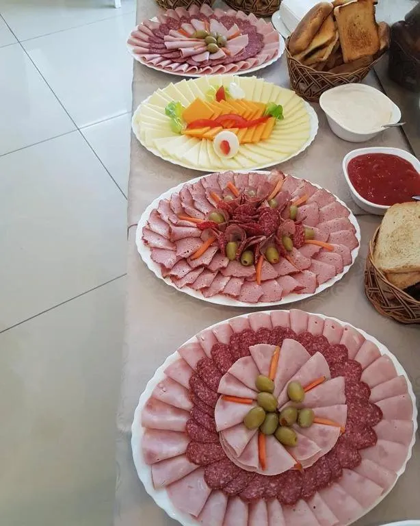 Restaurant/places to eat in Hotel Saradis