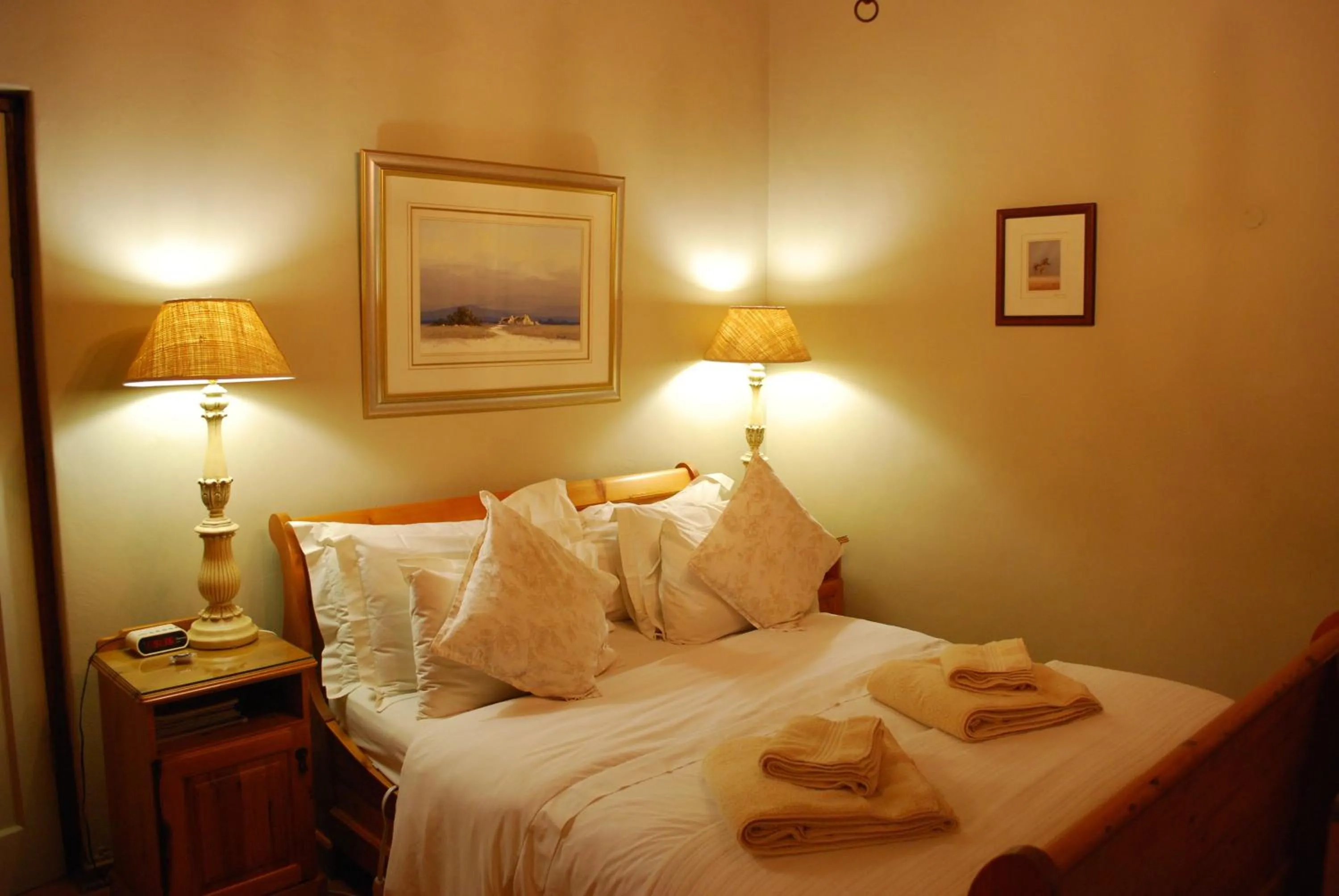 Deluxe Suite - single occupancy in La La Nathi Country Guesthouse