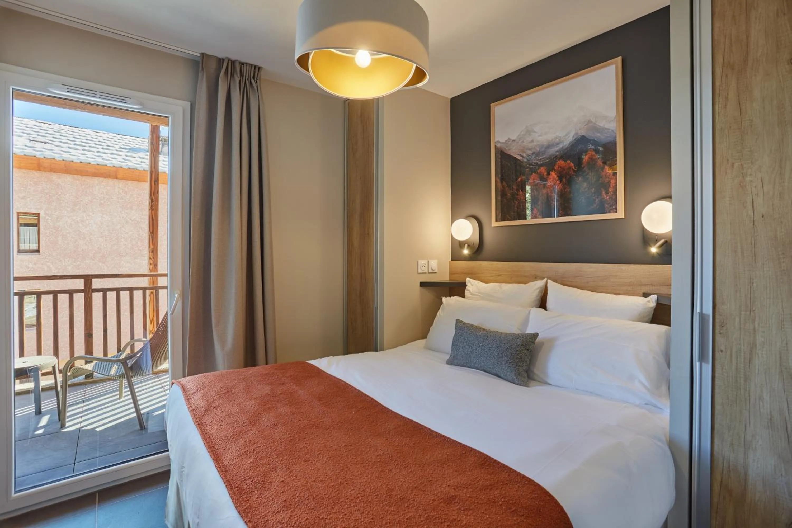 Bedroom, Bed in Résidence Odalys Le Mont d'Auron