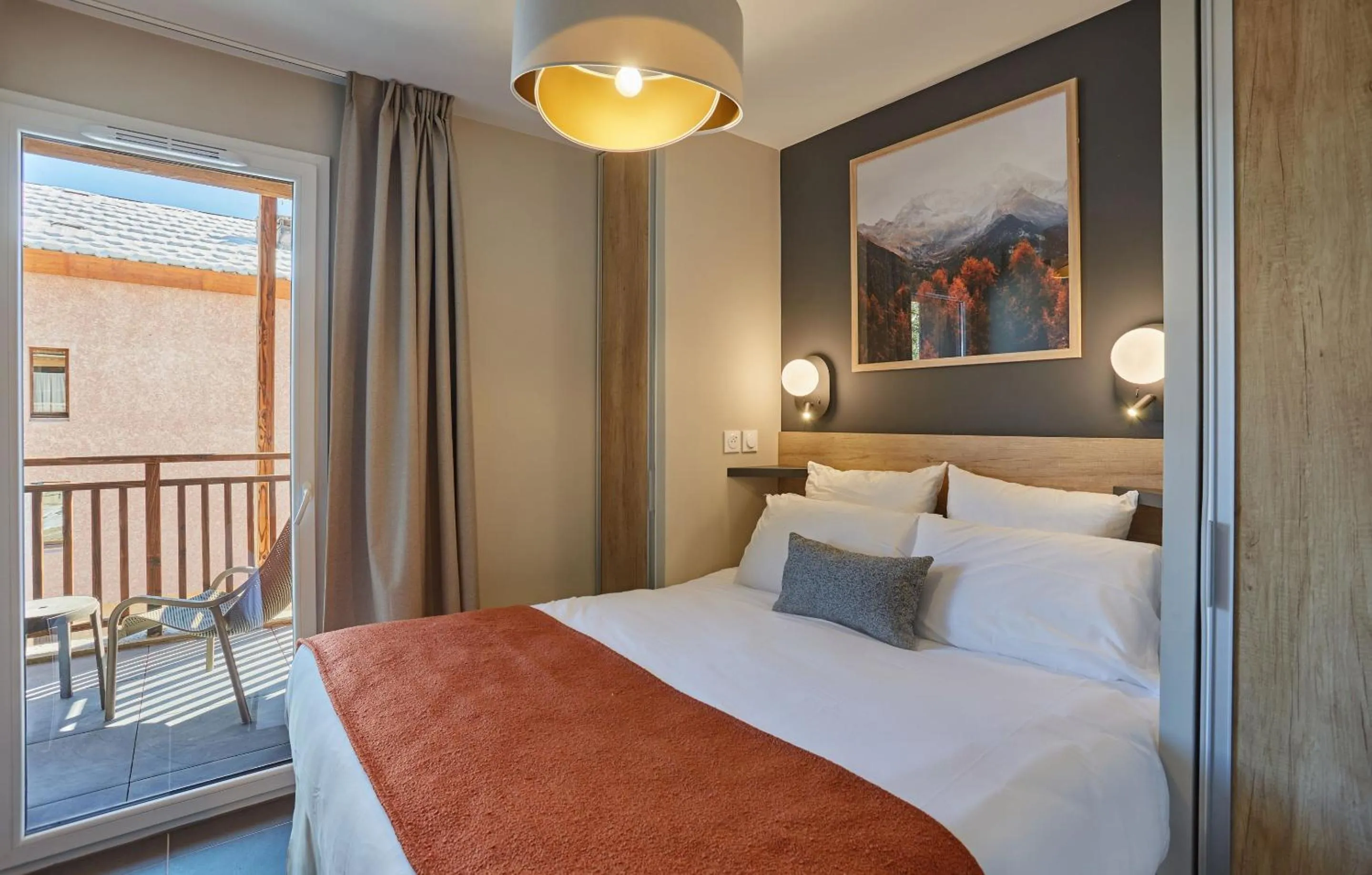 Bedroom, Bed in Résidence Odalys Le Mont d'Auron