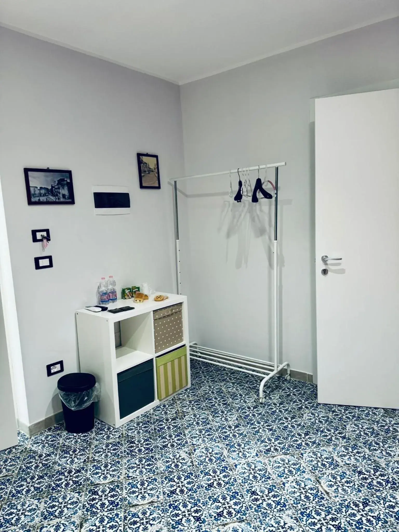 Twin Room in Corleone Home Twin Room in Corleone Home