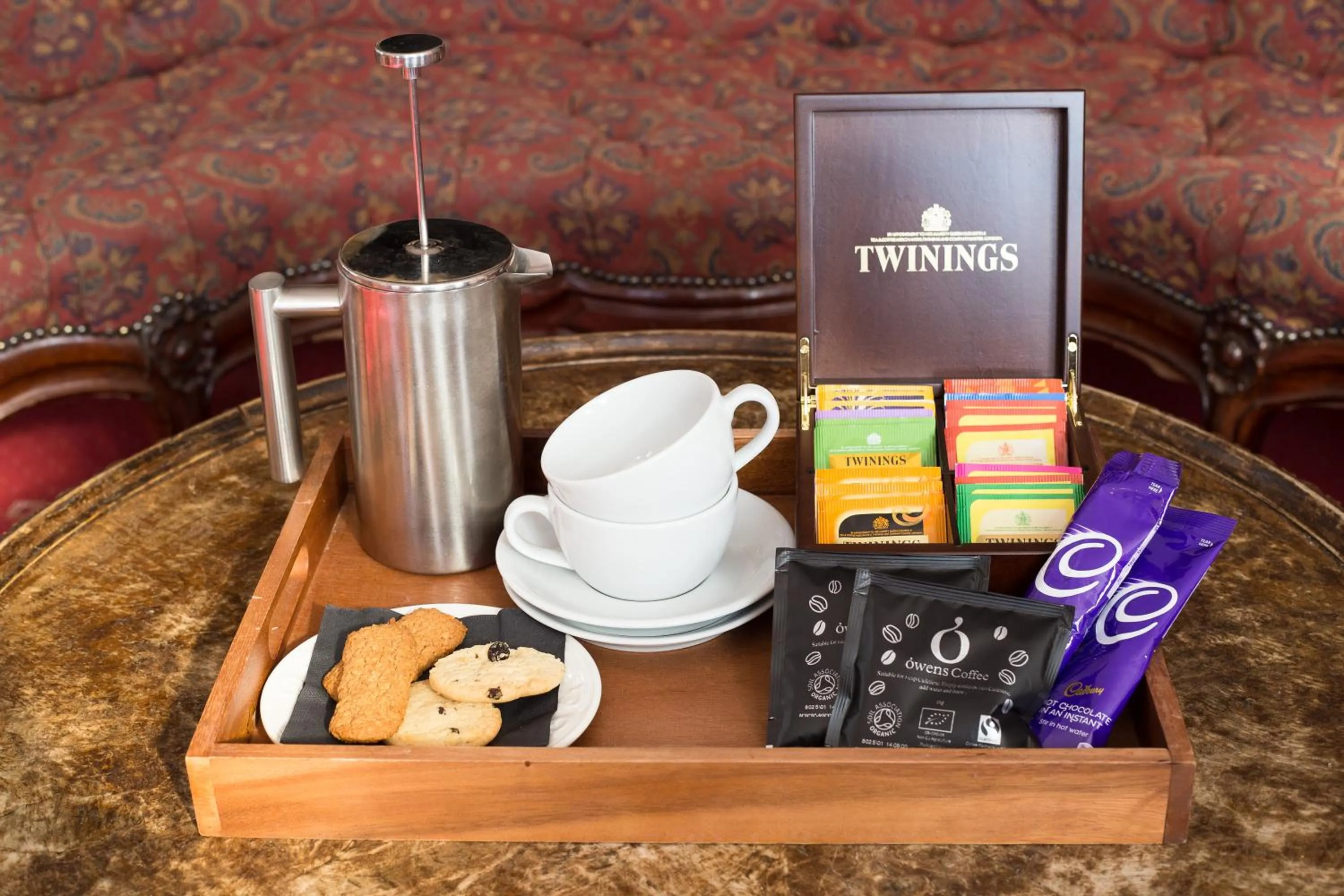 Coffee/tea facilities in Bedford Hotel