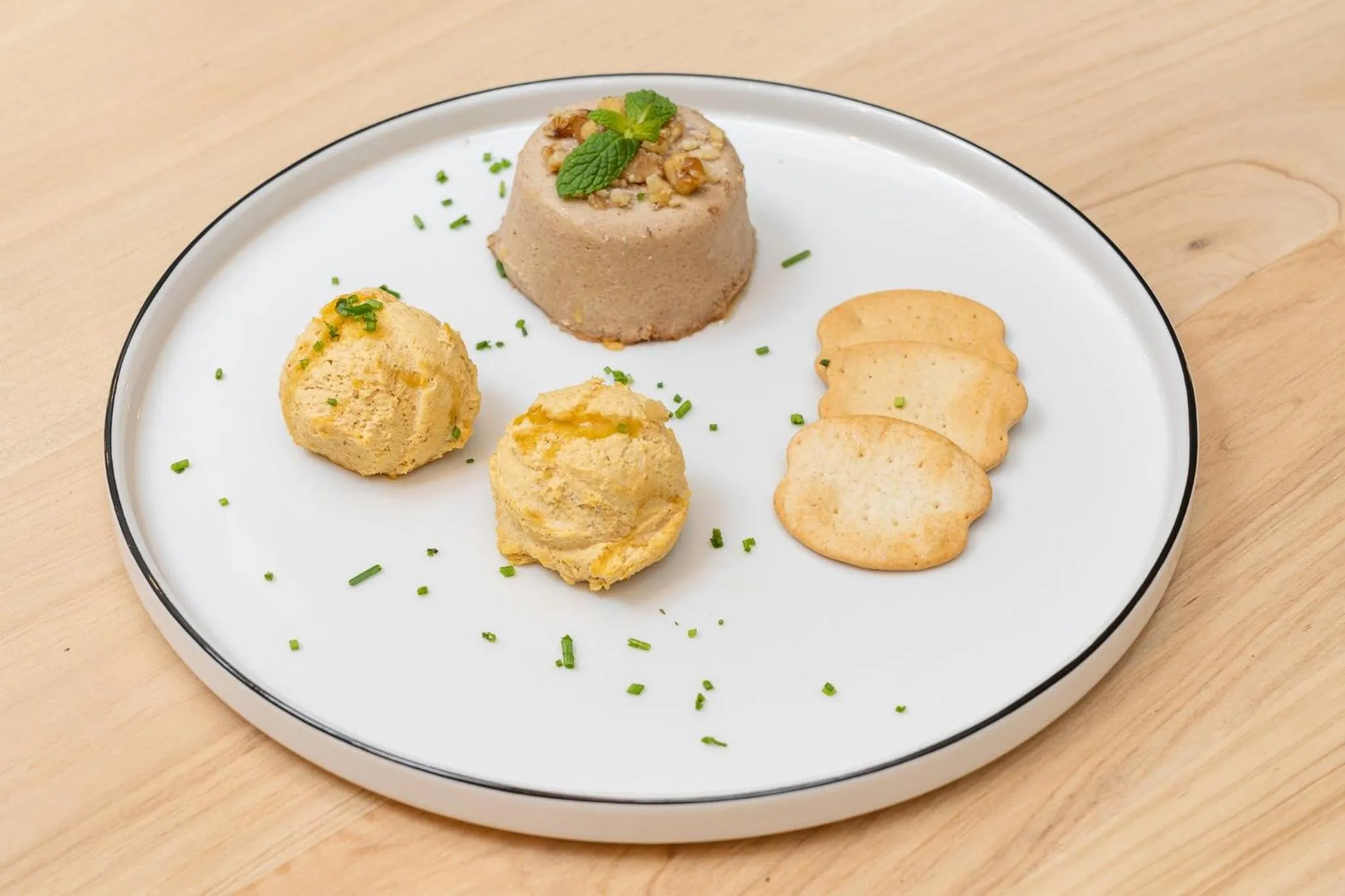 Restaurant/places to eat in Sercotel EsteOeste