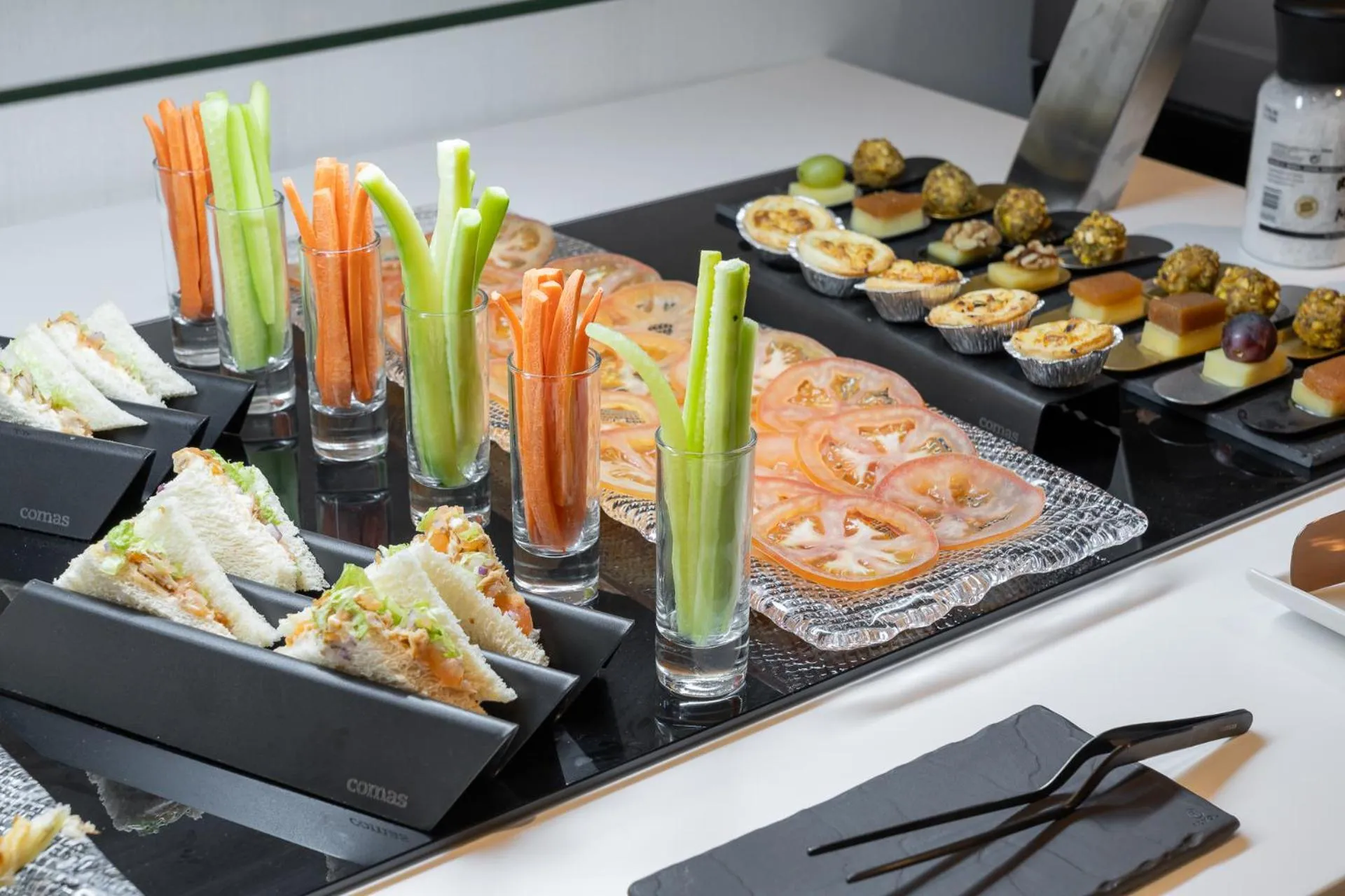 Buffet breakfast in Sercotel EsteOeste