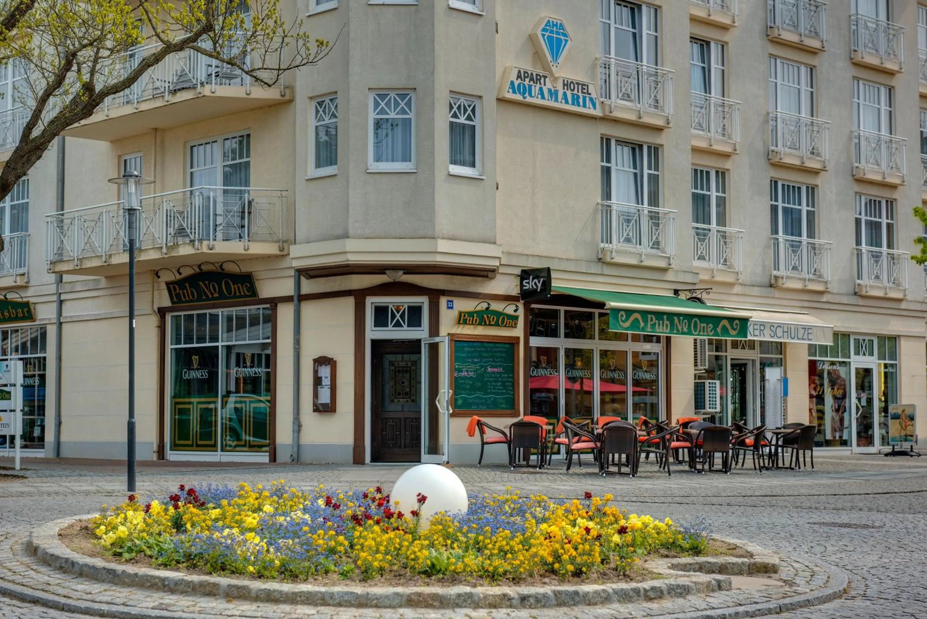 Restaurant/places to eat in Hotel Aquamarin