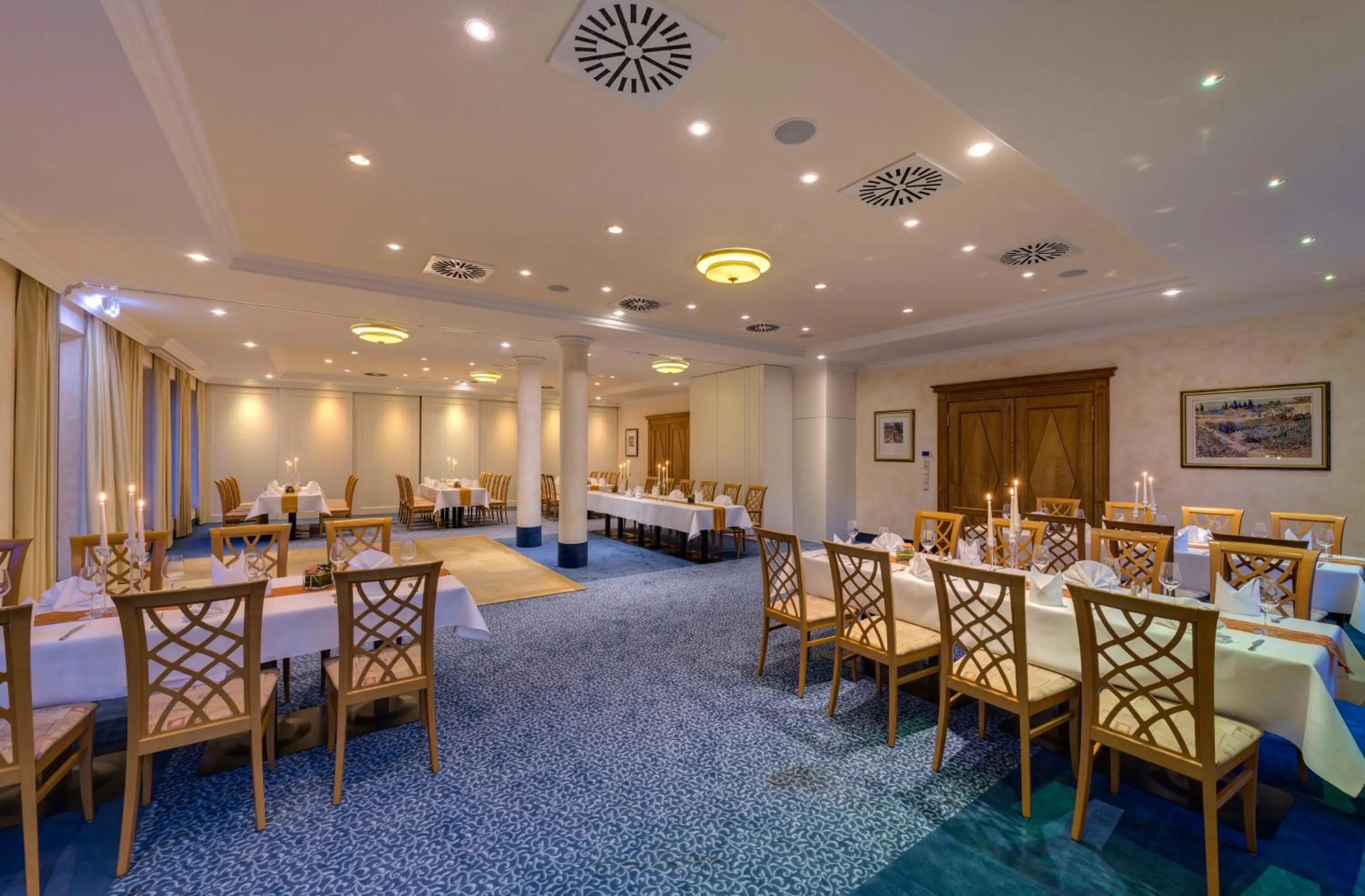 Restaurant/places to eat in Hotel Aquamarin