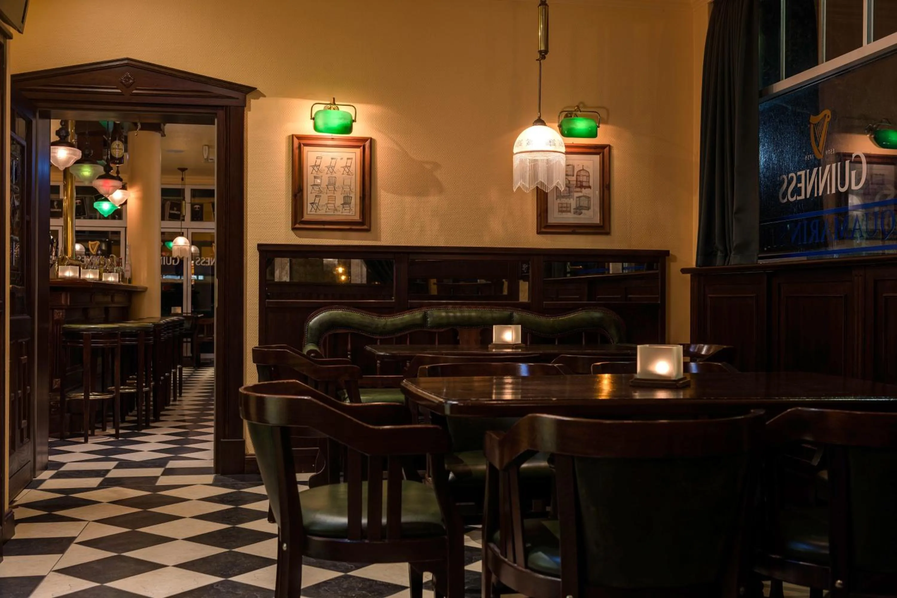 Restaurant/places to eat in Hotel Aquamarin