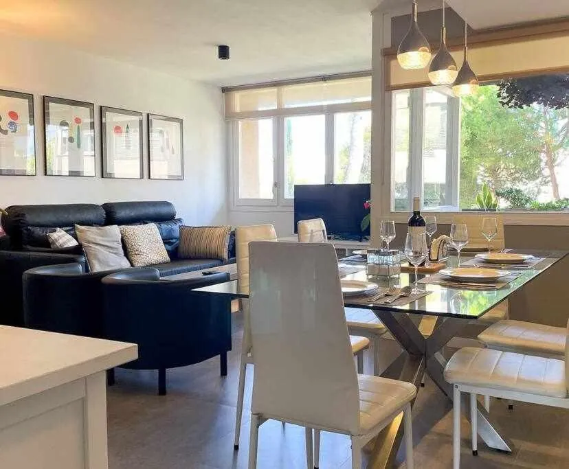 Apartment Coloma Piscina y Parking Hostem