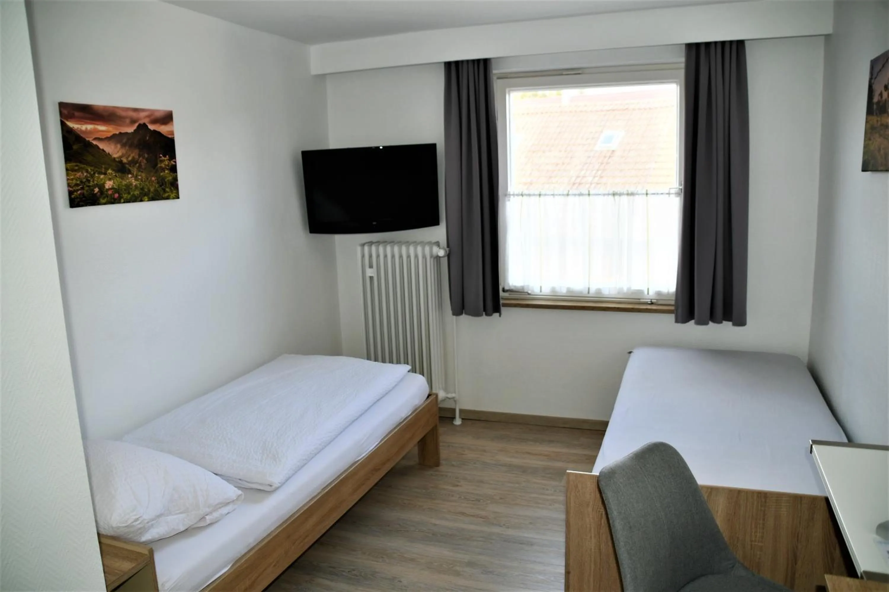 TV and multimedia, Bed in Haus am Bach