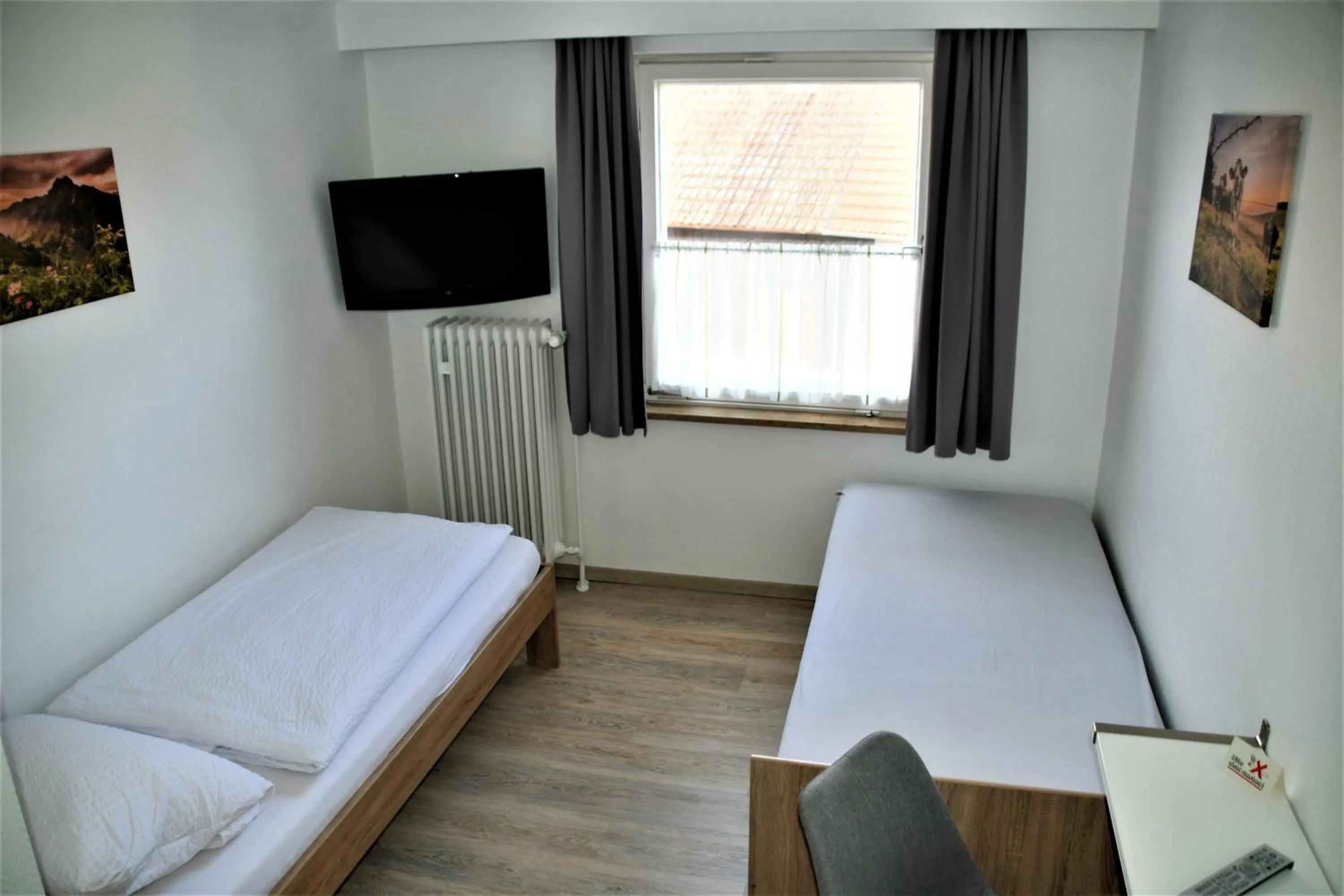 Staff, Bed in Haus am Bach