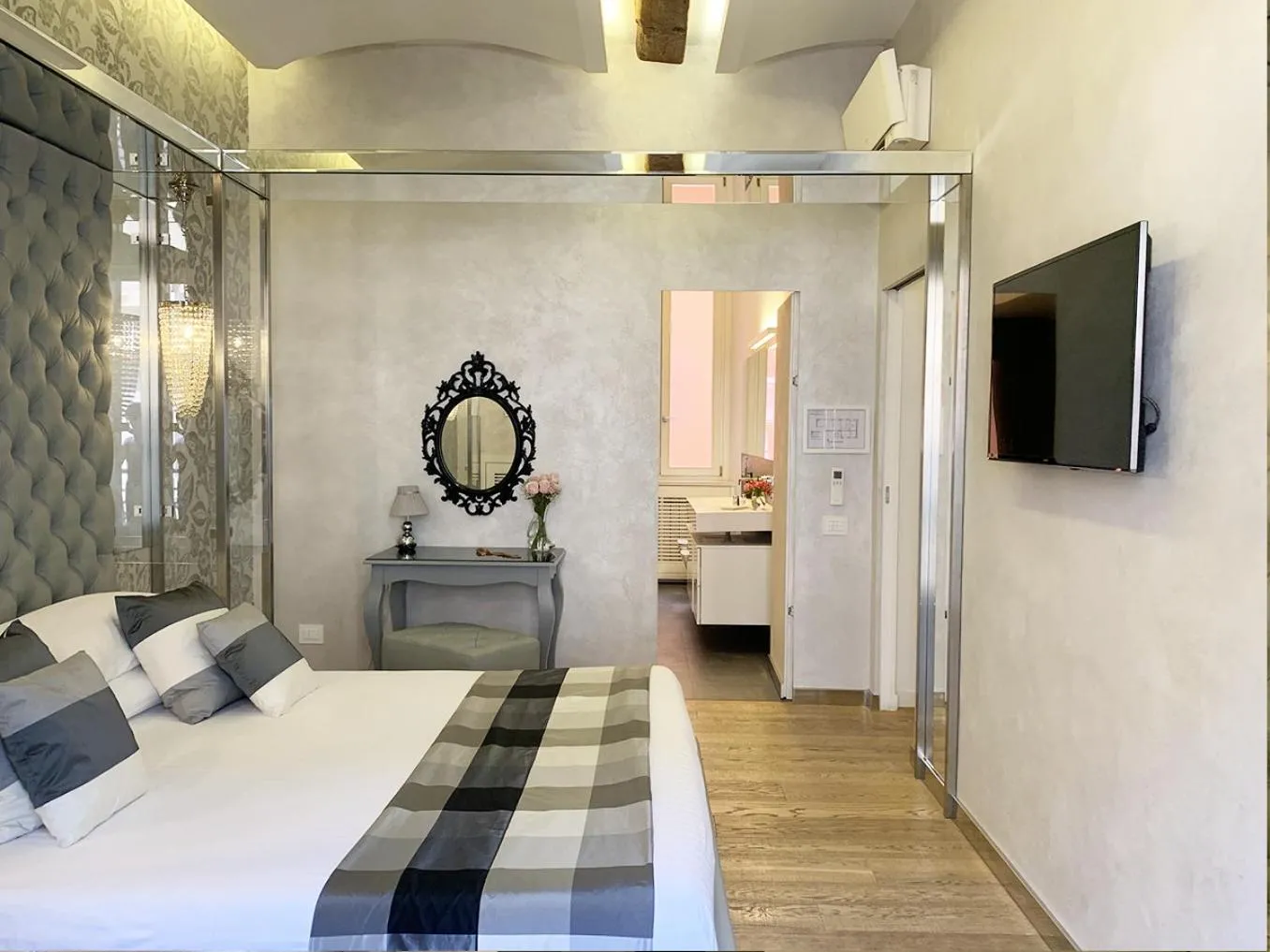 Bedroom, Bed in ARCAsuite Tritone Luxury