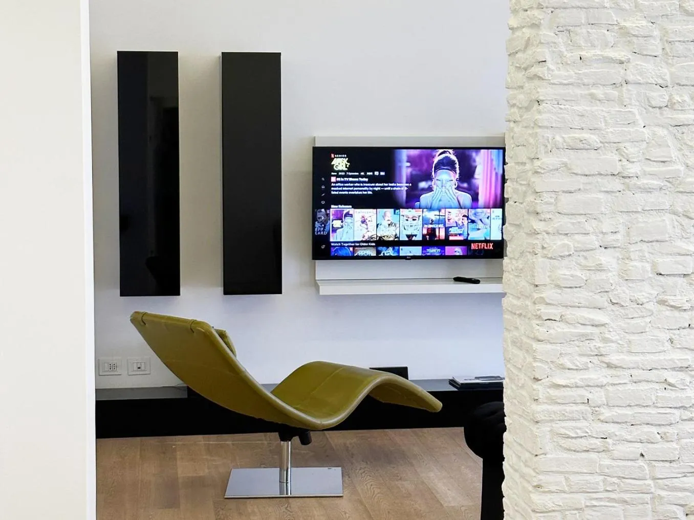 TV and multimedia in ARCAsuite Tritone Luxury