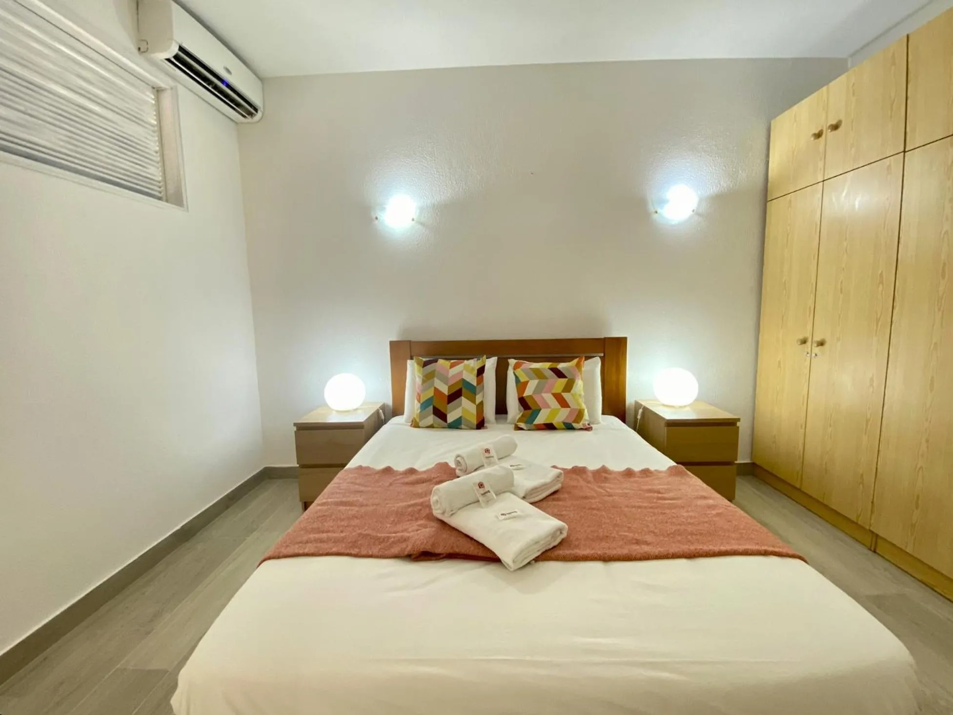 Bed in Albufeira Central 6 by Homing