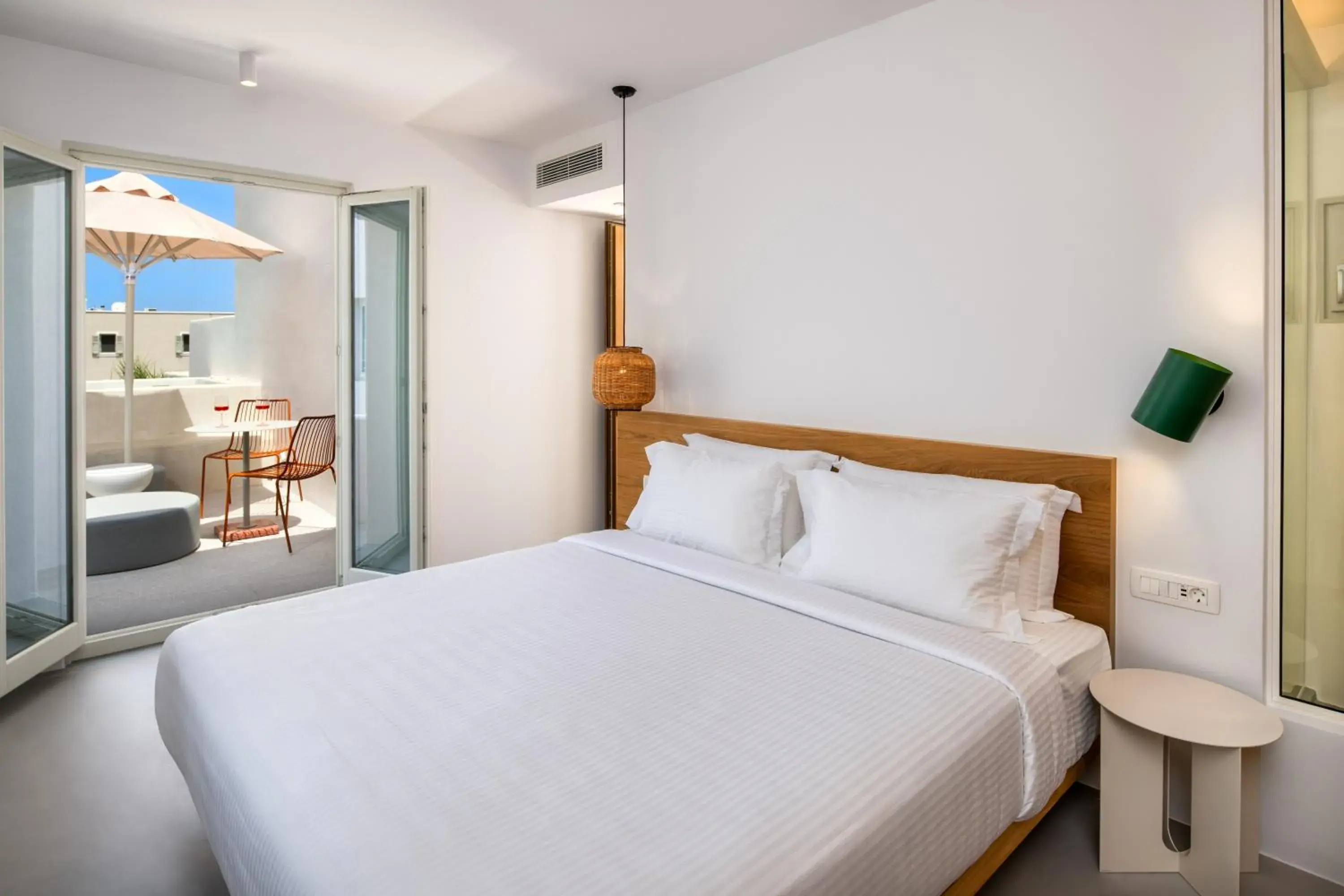 Senior Suite with Outdoor Heated Tub in Viva Nove Suites Senior Suite with Outdoor Heated Tub in Viva Nove Suites