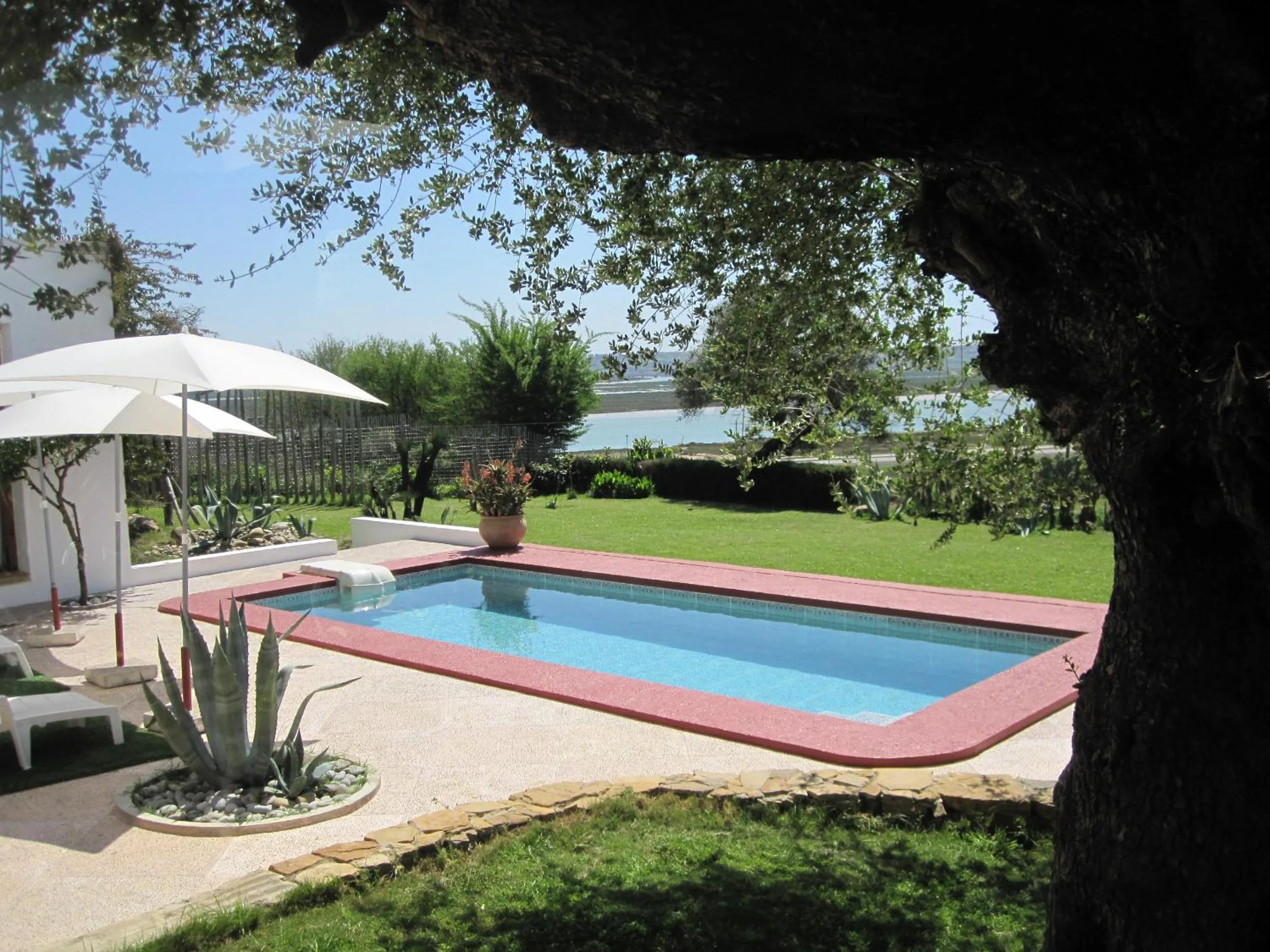 Standard Suite with private Pool in Villa Zahra