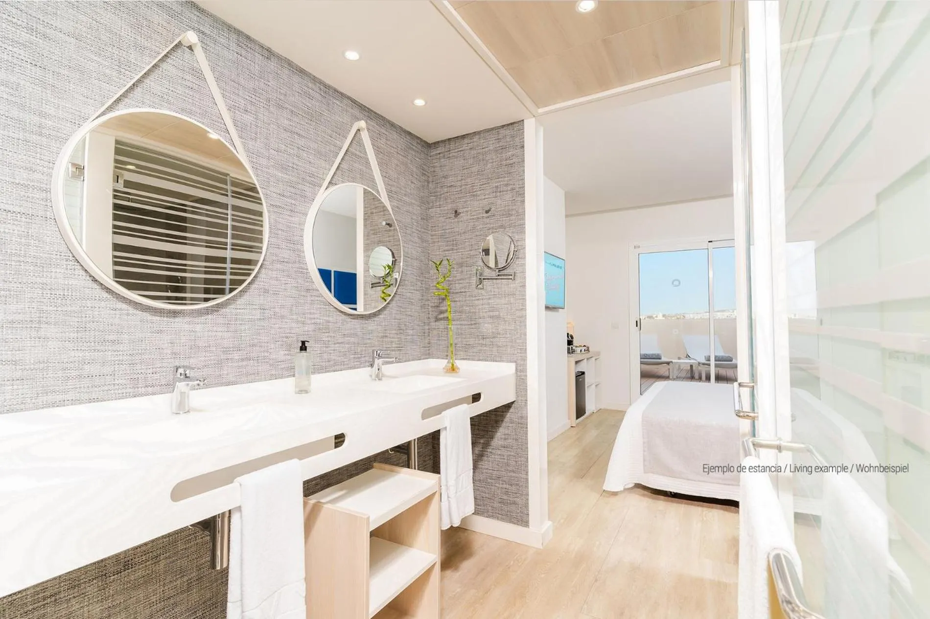 Bathroom, Bed in HOVIMA Cool Costa Adeje