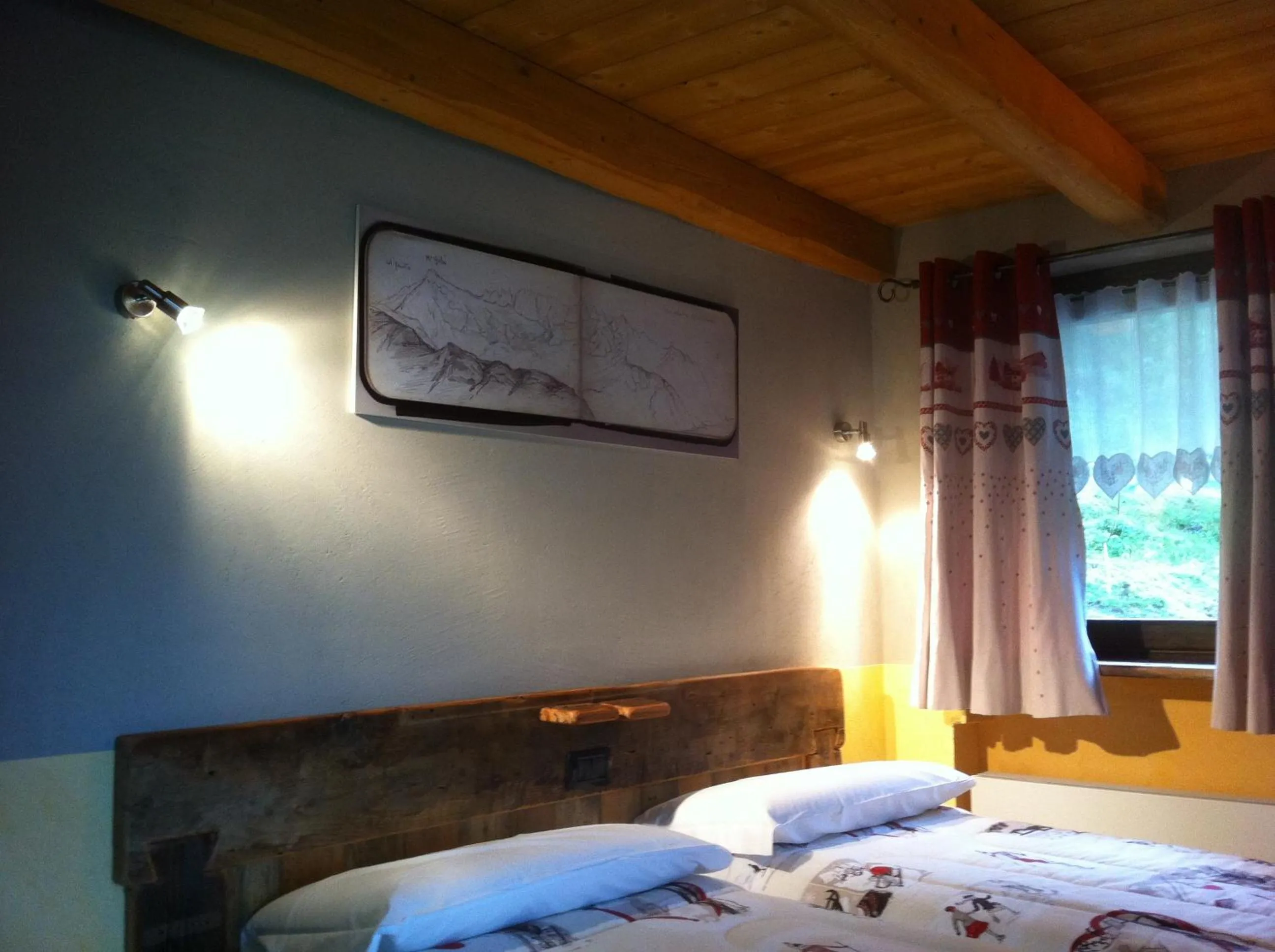 Decorative detail, Bed in Alpe Rebelle