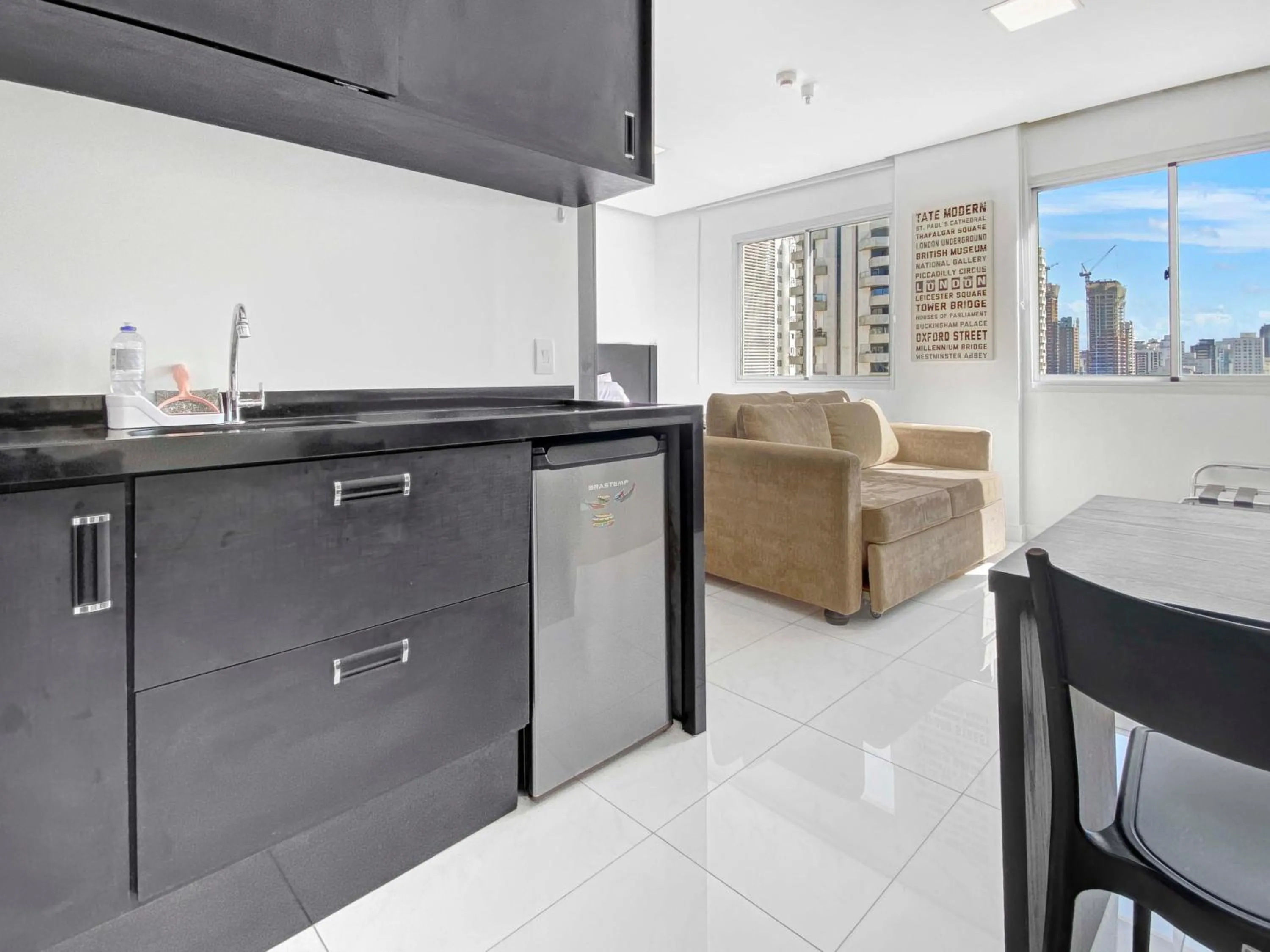 Kitchen or kitchenette in Hotel na Vila Olimpia