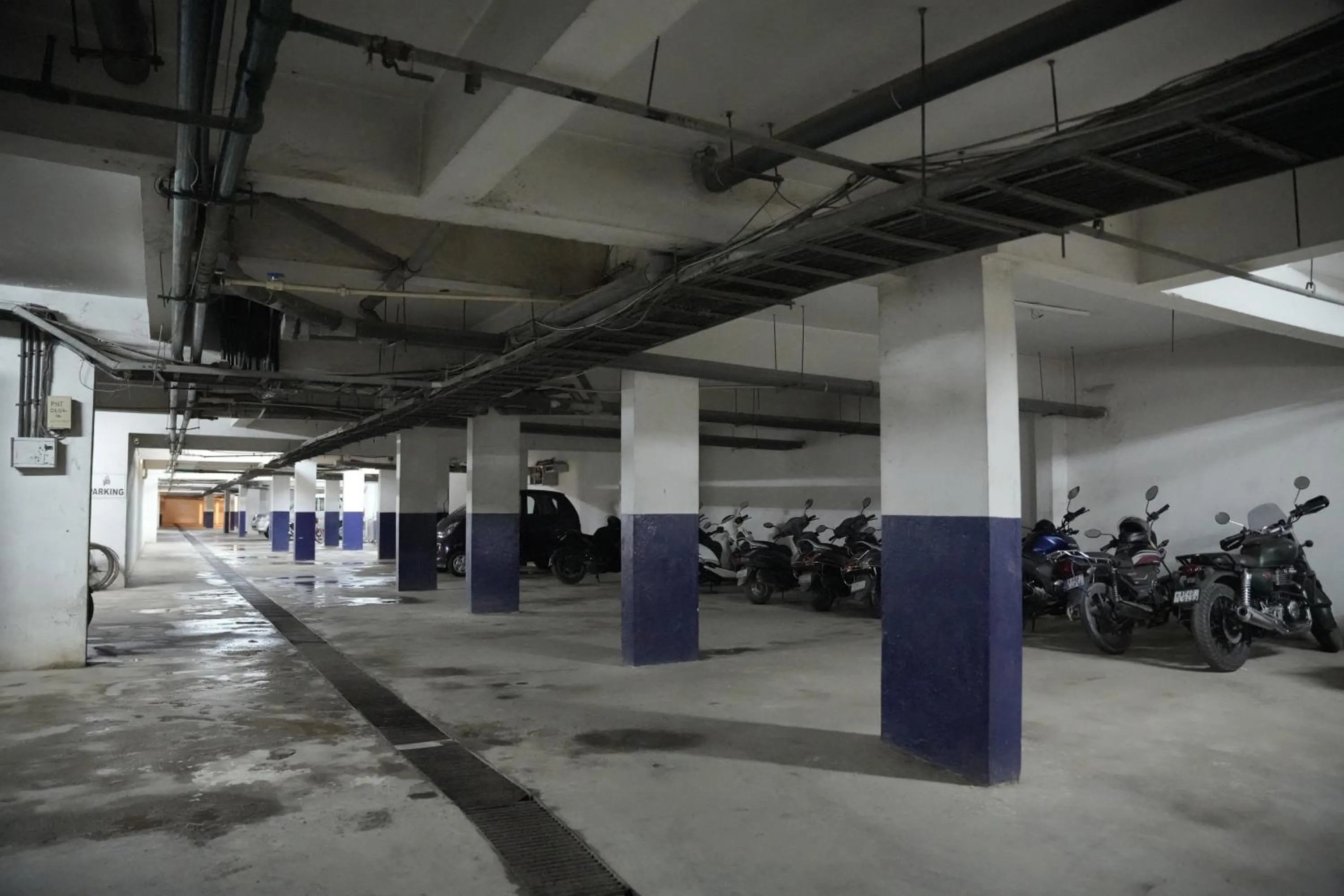 Parking in Hotel Nagarjuna Suites
