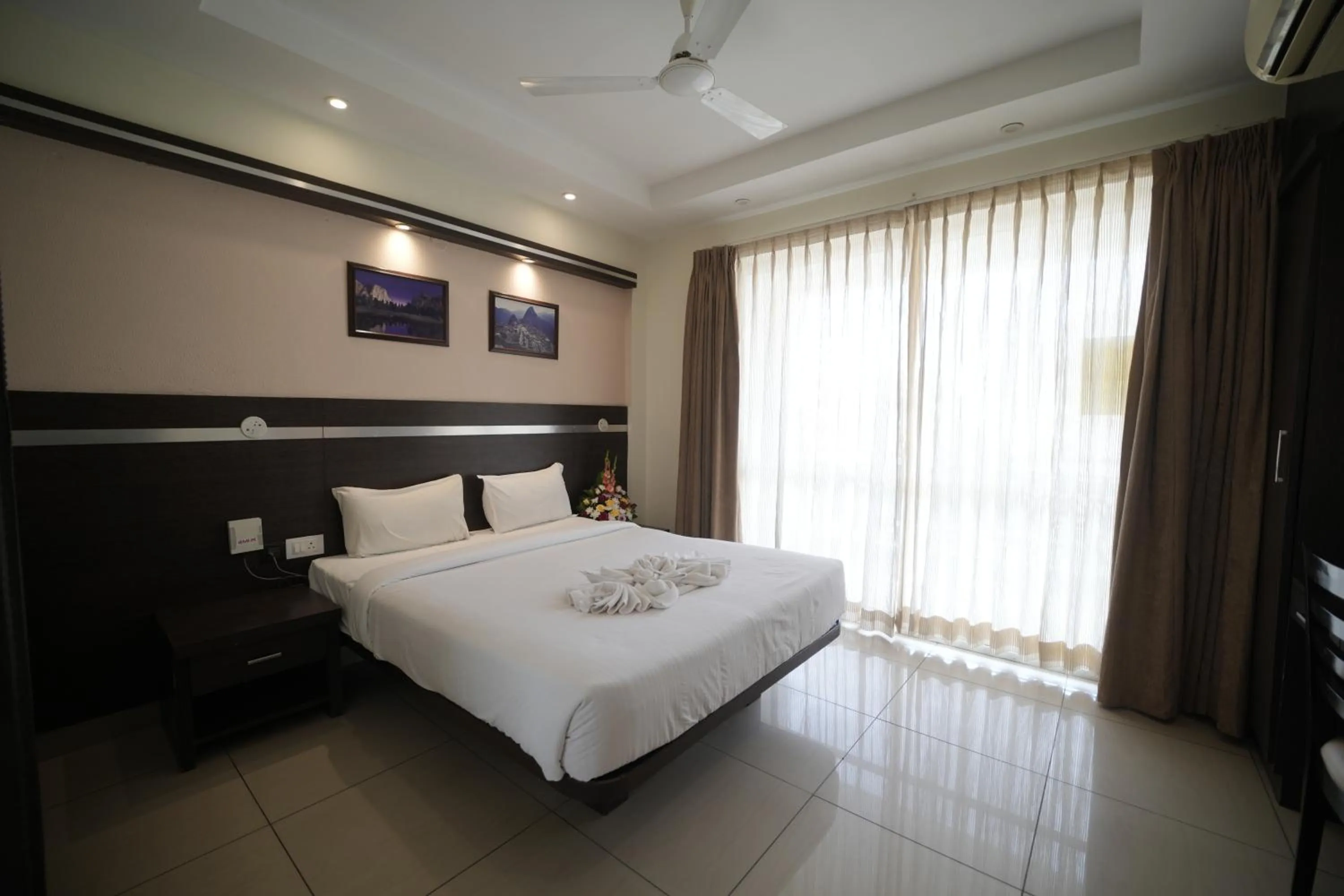 Photo of the whole room in Hotel Nagarjuna Suites