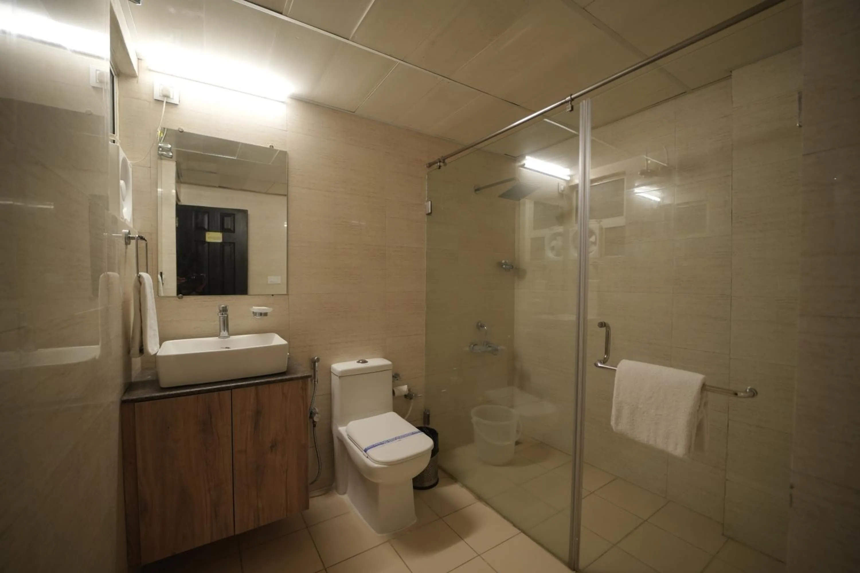 Shower in Hotel Nagarjuna Suites